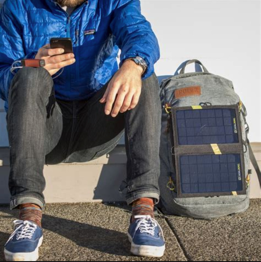 Goal Zero Nomad 7 Black Portable Solar Panel, charge your smartphone by the Sun