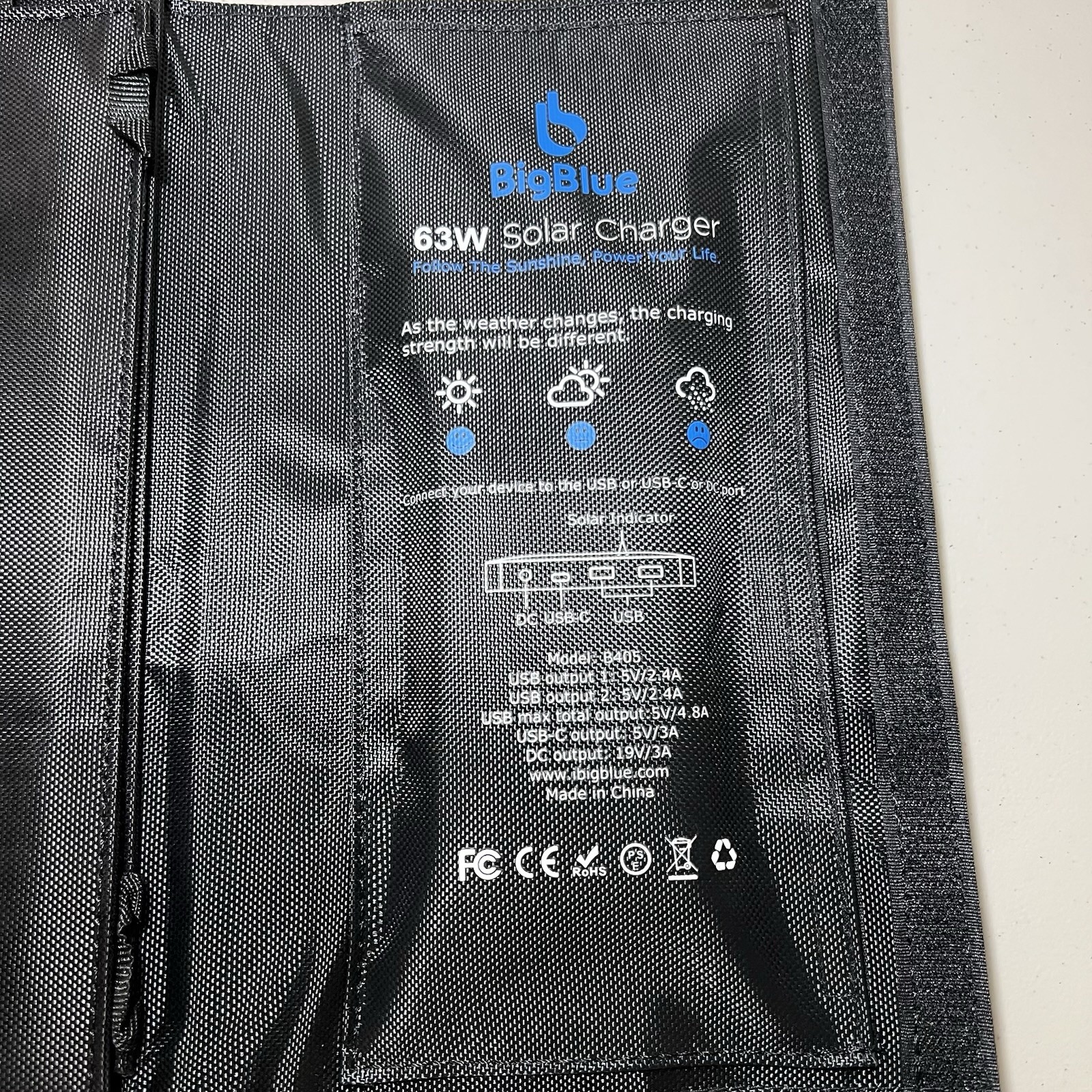 BigBlue 63W Solar Charger Portable Folding USB(2) USB-C DC No Cables Or Adapters