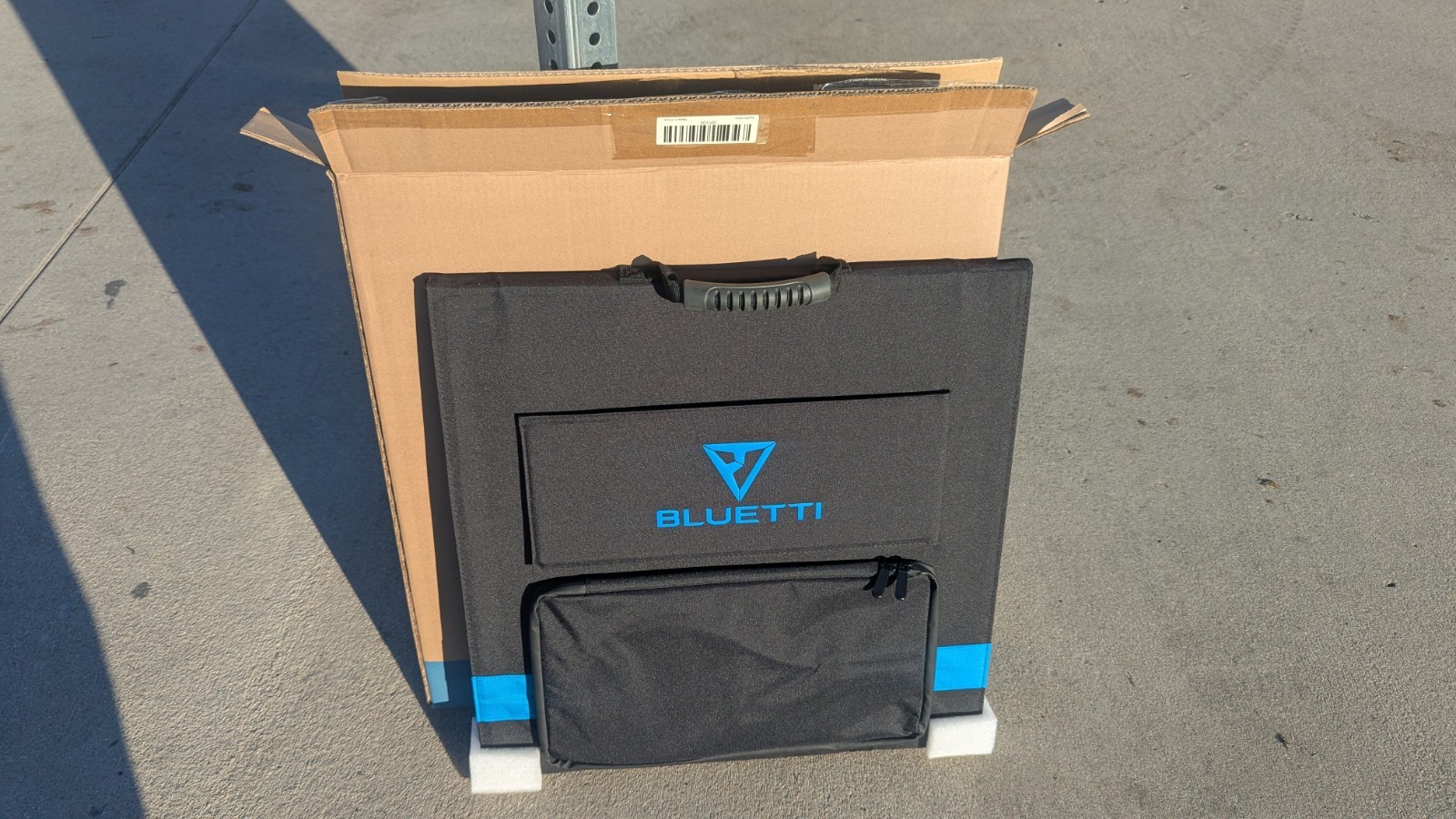 BLUETTI SP200 200w Solar Panel Portable Foldable BNIB New