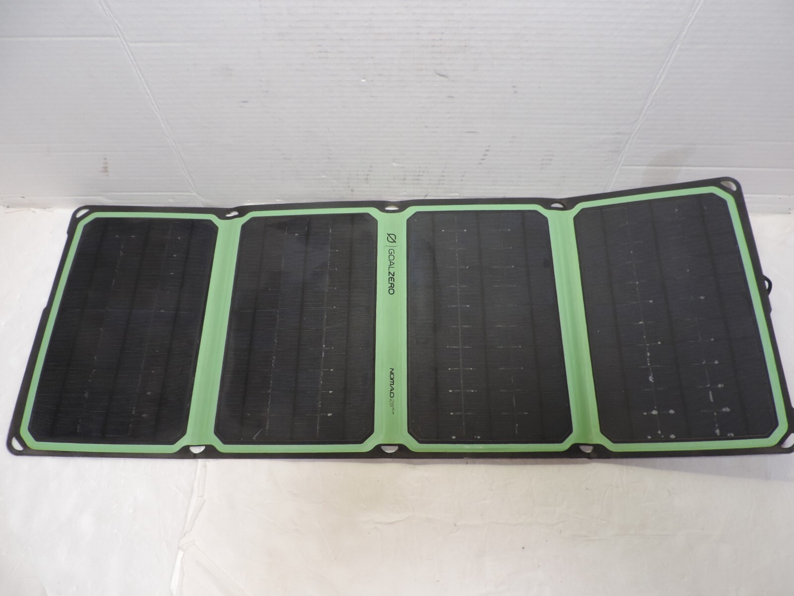 Goal Zero Nomad 28 Plus Smart 28-Watt Solar Panel
