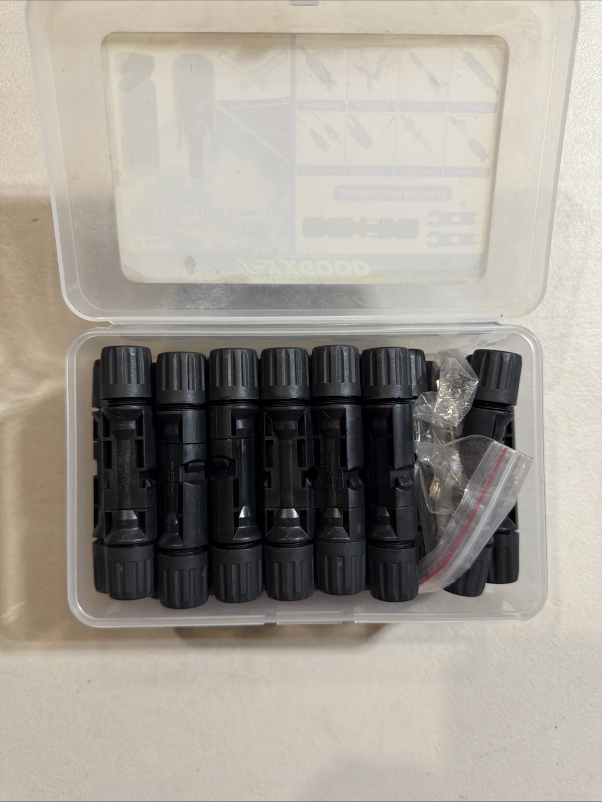 YXGOOD Solar Photovoltaic Power Generation Connectors DC 1000V IP67 Waterproof !