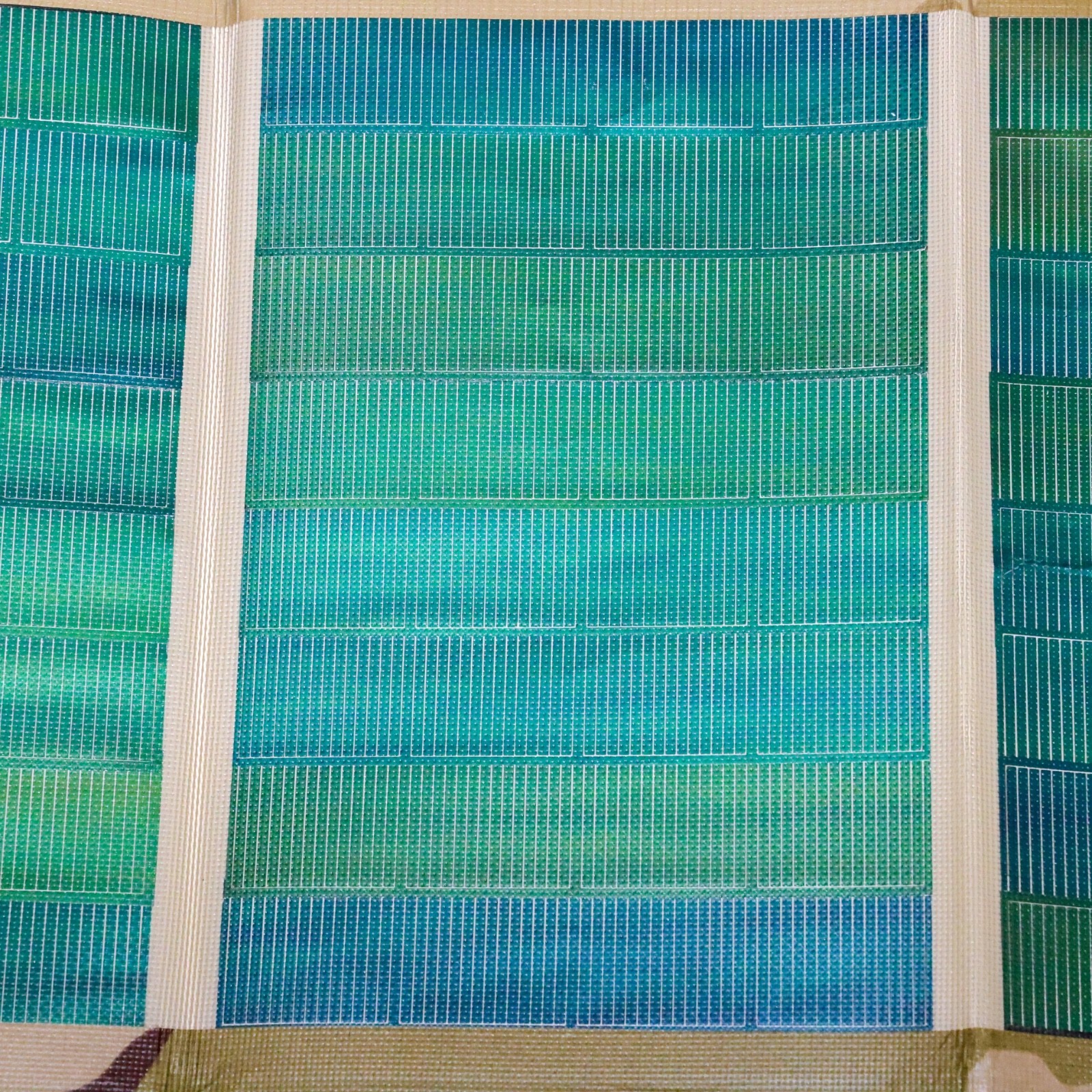 Portable Solar Kit with 2 Foldable Panels & Inverter, Iris Technology SPACES II
