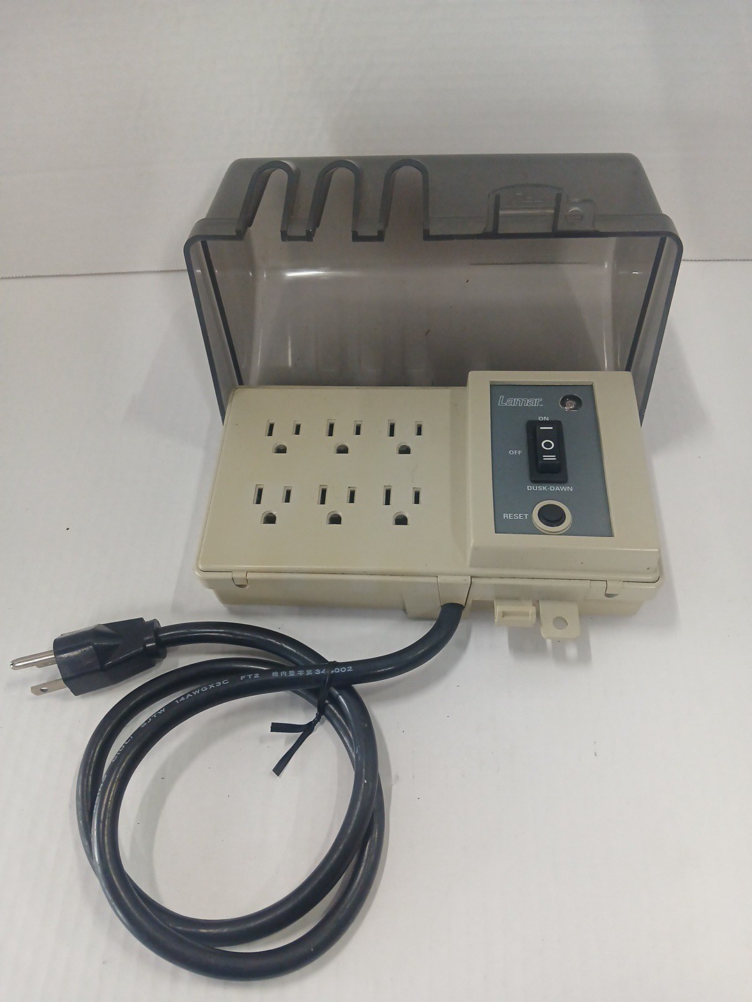 Lamar Outdoor Weatherproof Lockable 6-outlet Dusk-Dawn Power Strip