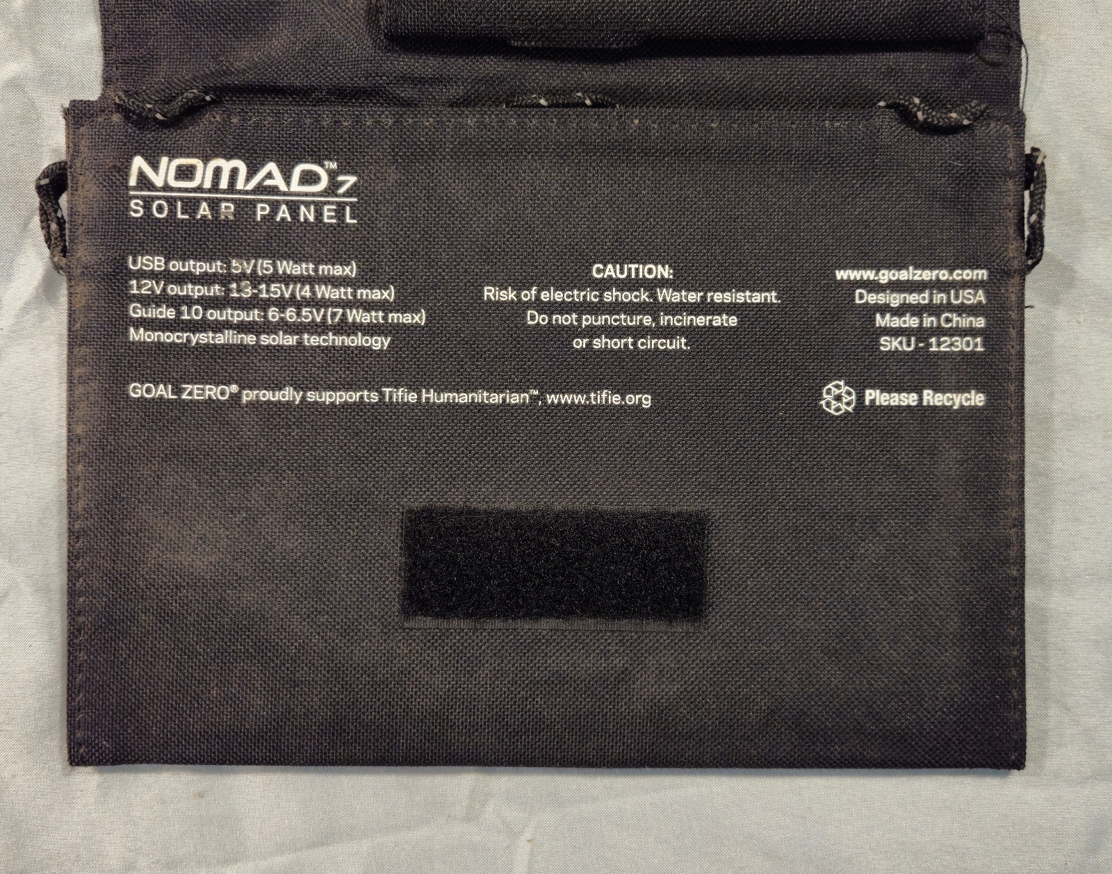 Portable Solar Panel GoalZero Nomad 7 Charge AA, AAA, 9v Rechargeable batteries