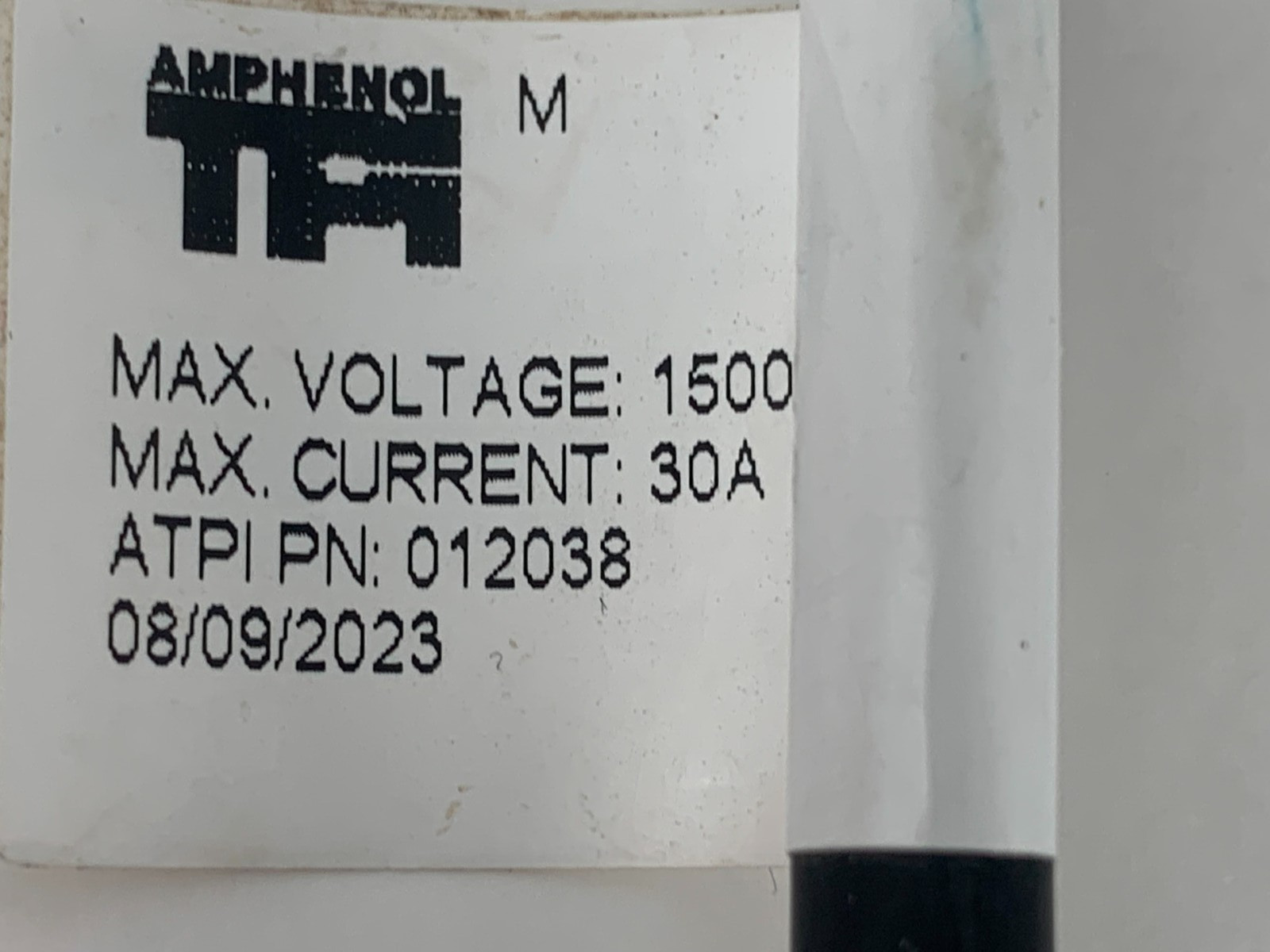 Amphenol ATPI 012038 Black 1500V 30A OAL 17″ CD2 & MC4 CNCTR PV Wiring Harness