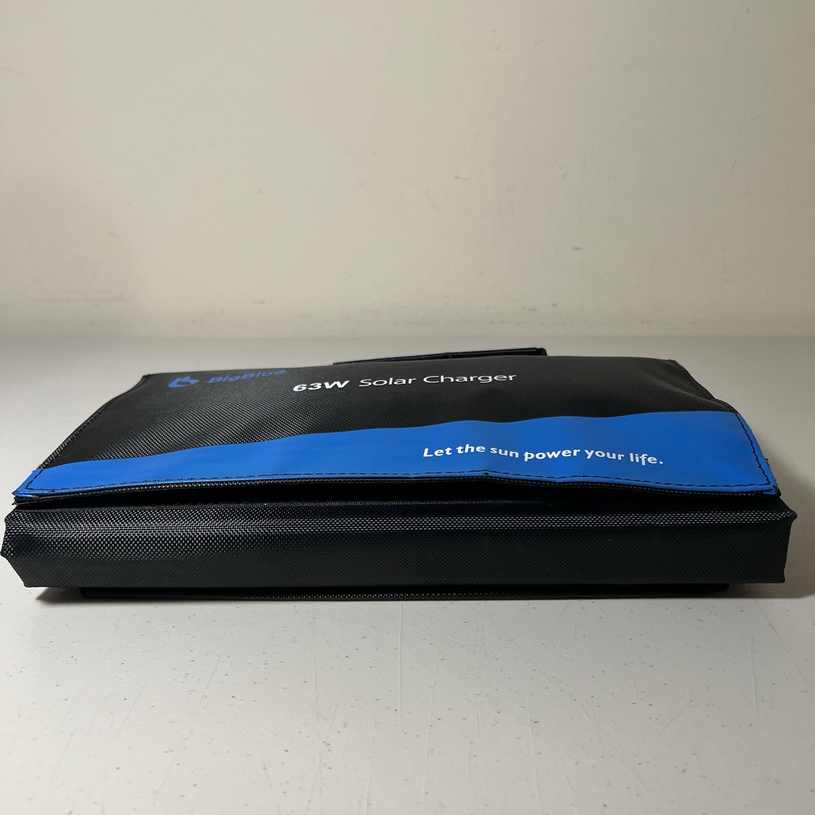 BigBlue 63W Solar Charger Portable Folding USB(2) USB-C DC No Cables Or Adapters