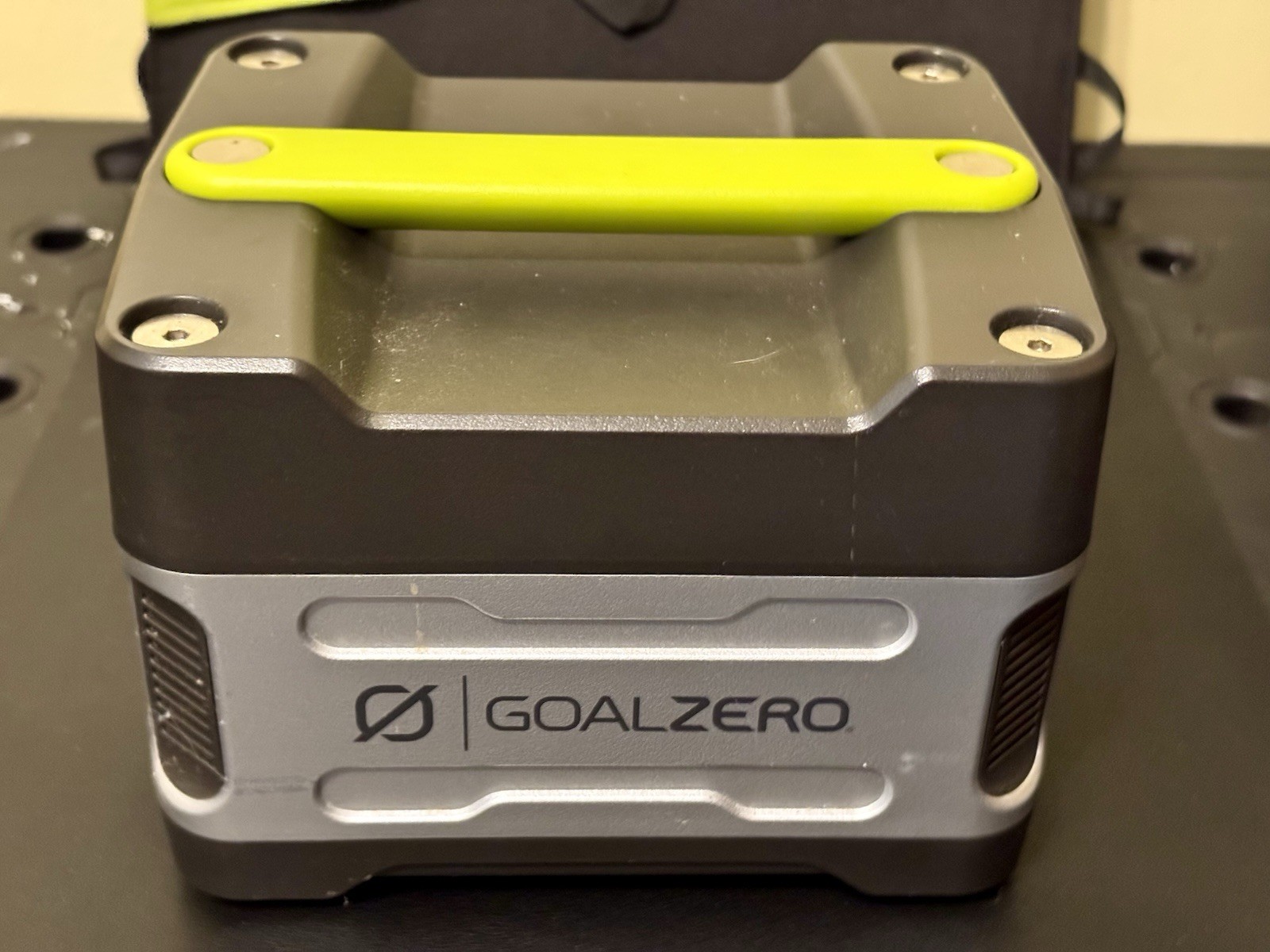 Goal Zero Yeti 150 Power Station w/ Nomad 20 Solar Panel *READ*