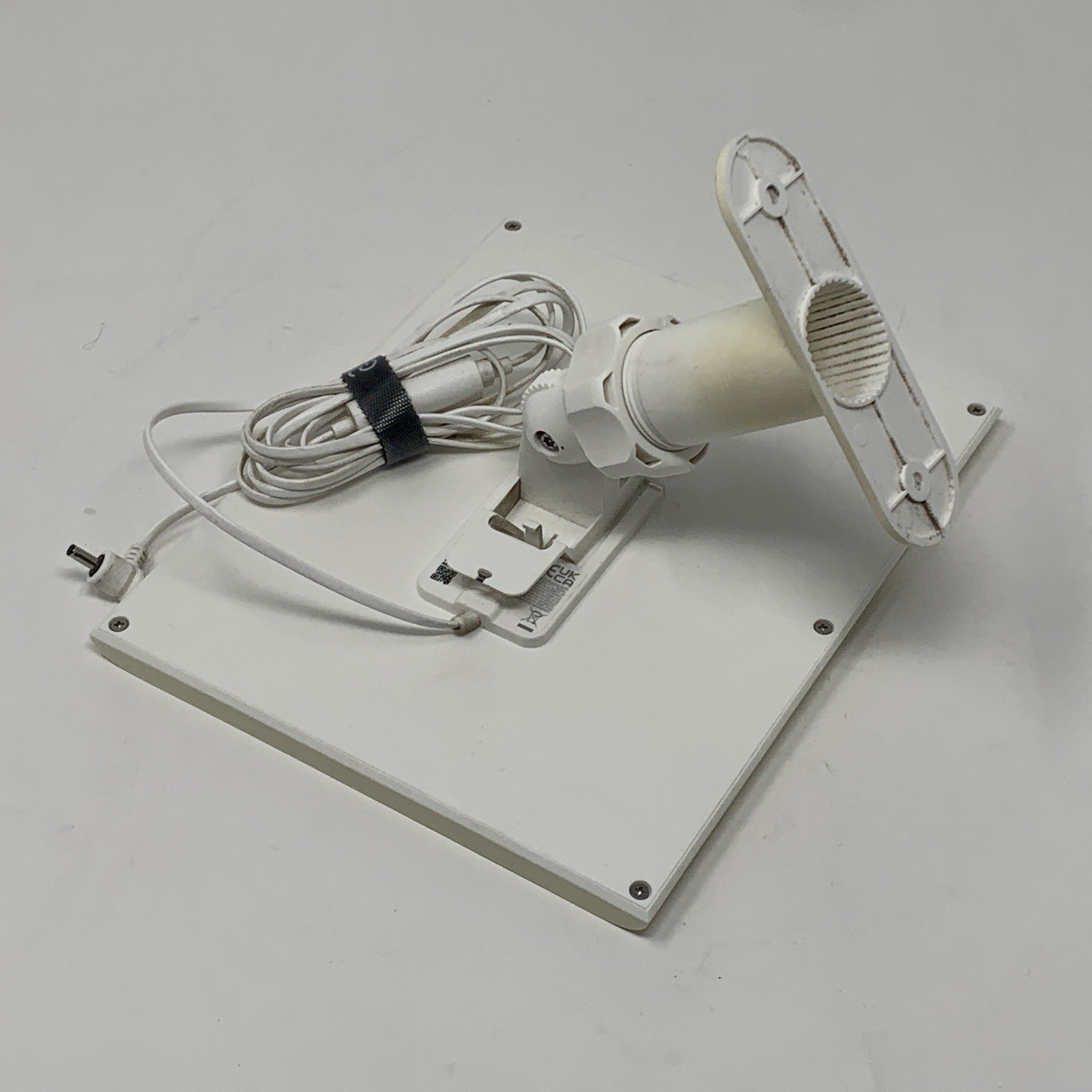 Ring Solar Panel 2nd Generation 4w W/ Barrel Plug, Mount Arm 5F80E9 White R010