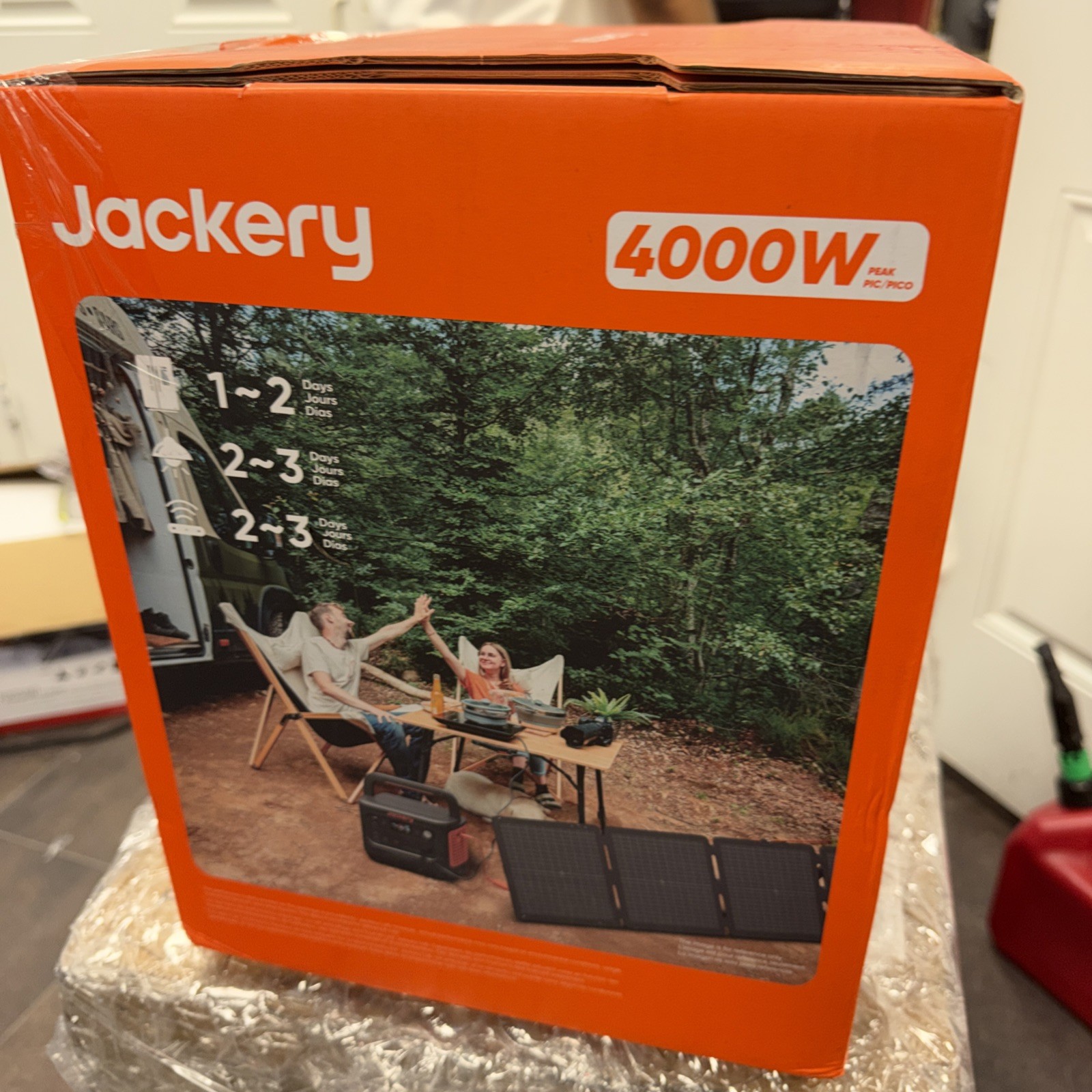 Jackery Explorer 1500 v2 Portable Power Station 1536Wh 400W Solar Input