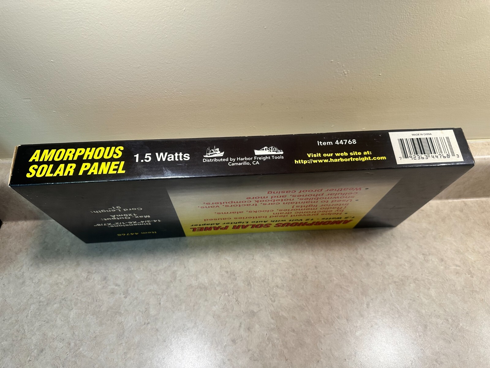 Amorphous Solar Panel 12 Volt Auto Light Adapter 1.5 Watts