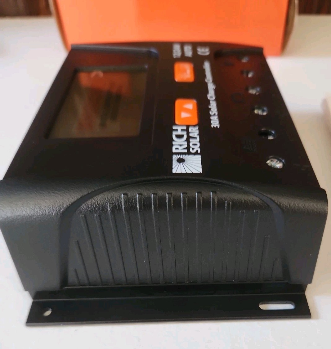 Rich Solar 30A PWM Charge Controller – 12V/24V AUTO – New IN BOX