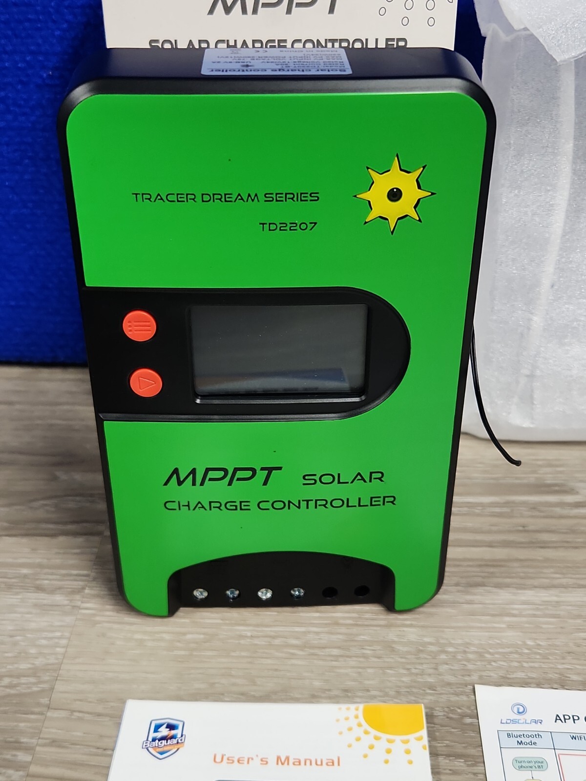 20A MPPT Solar Charge Controller 12V/24V Automatic Maximum PV 75V TD2207-BT