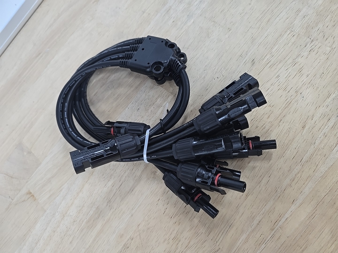One Pair Solar Panel Y Branch Cable Connection Adapter Connector Extension US
