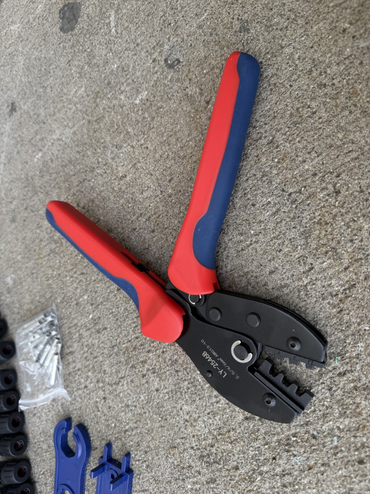 20pcs FM Solar Panel Cable Connector Terminal & Crimper PV Crimping Plier Tool