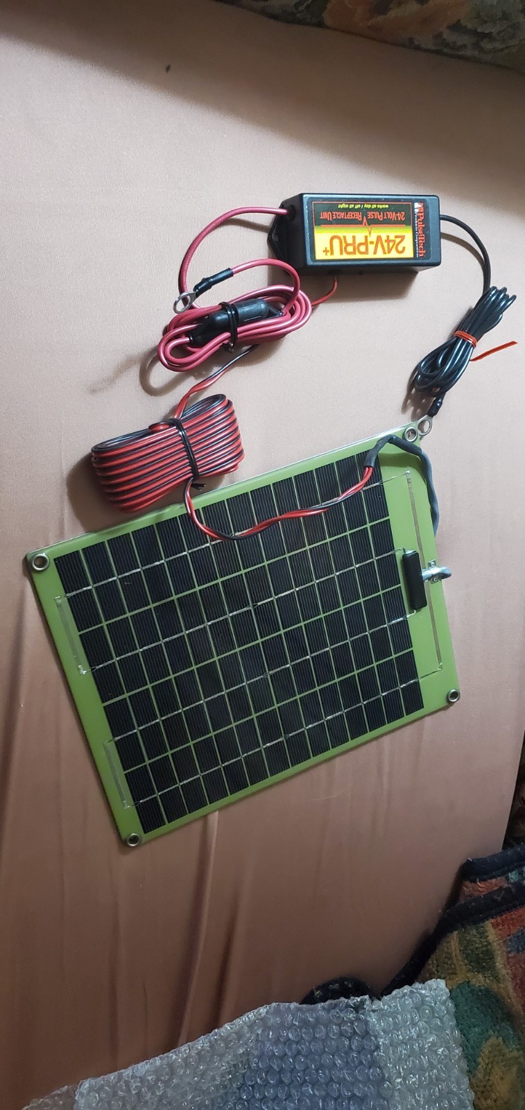 PULSETECH 24V-PRU+ SOLAR CHARGER UNIT 24V GREEN COLOR