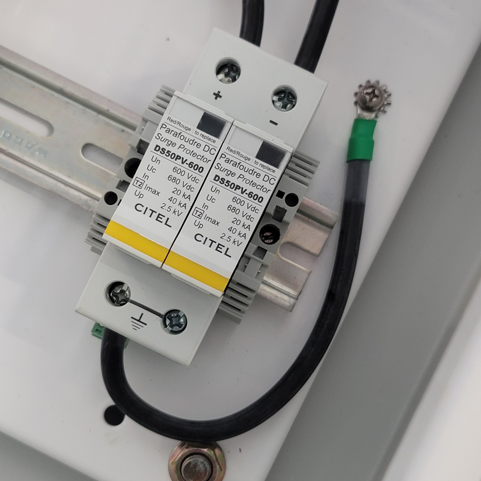 NEW 600V SOLAR COMBINER DC DISCONNECT 250A 14-STRING N4 ENCLOSURE COMMERCIAL