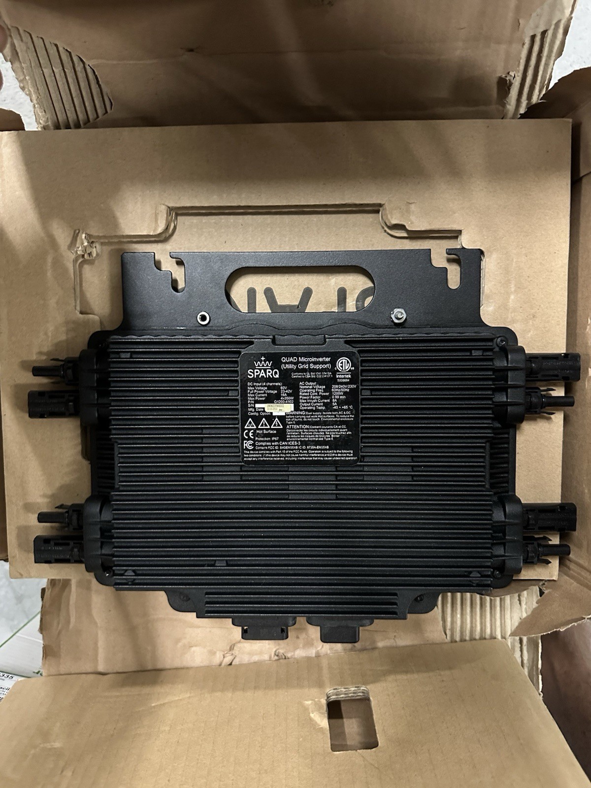 Sparq Q1200 Grid-Tied Quad Input 12.1kW Microinverter Kit w/ Gateway and Cabling