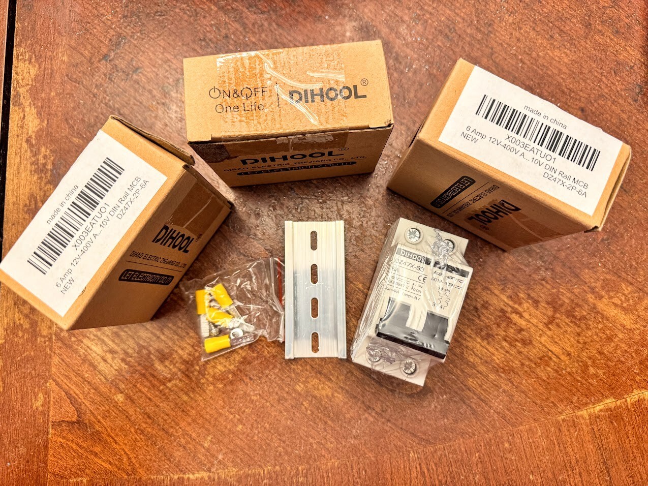 3 DIHOOL solar discount circuit breaker DZ47X-63 6A 400V Double Pole Bulk Lot
