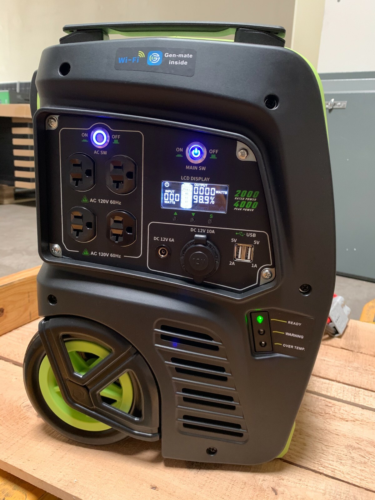 Portable Solar Generator 2KW Lithium Battery off grid mobile power station