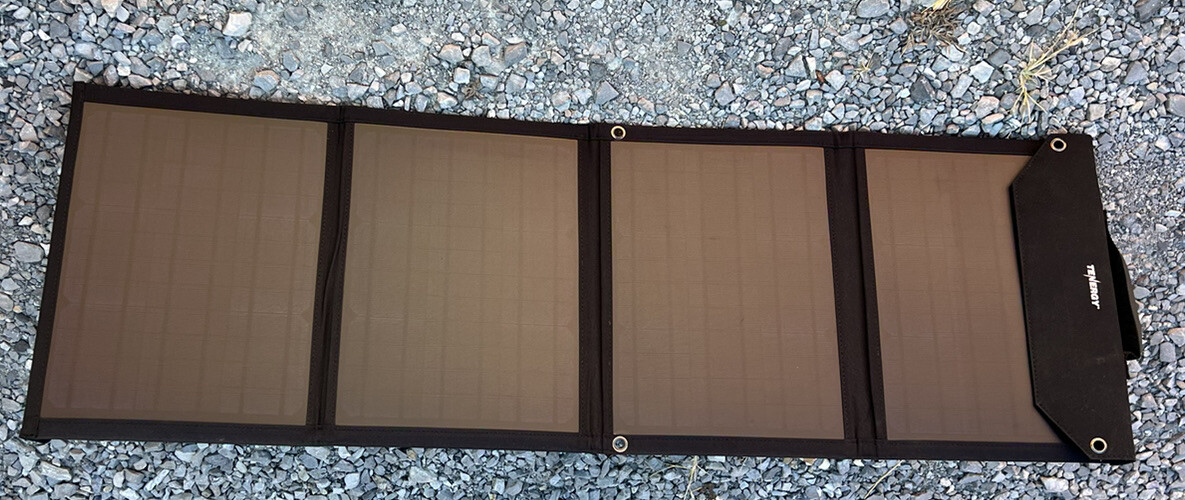 Tenergy Portable 60W Solar Panel Foldable Charger 18V Charging 5V USB CE ROHS