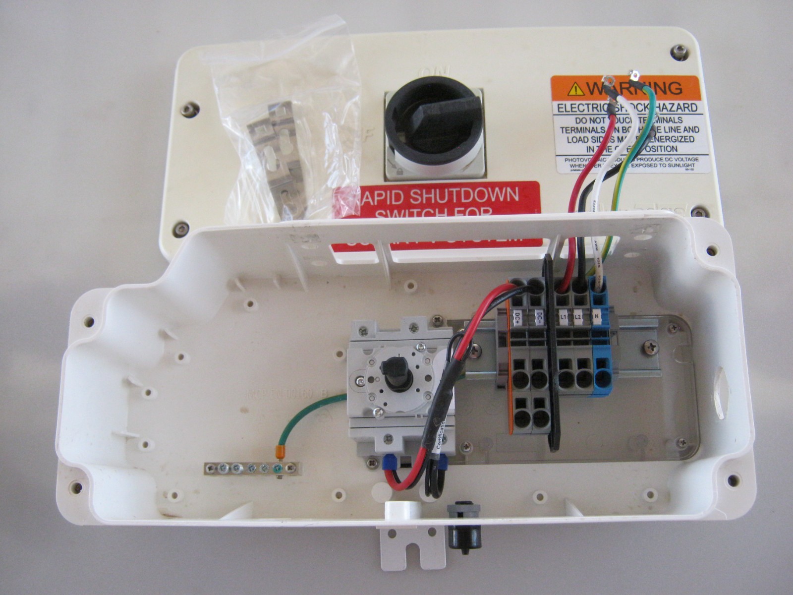 SolarEdge DC Safety Switch Disconnect Assembly Model: DCD-1PH-US-S6H-F