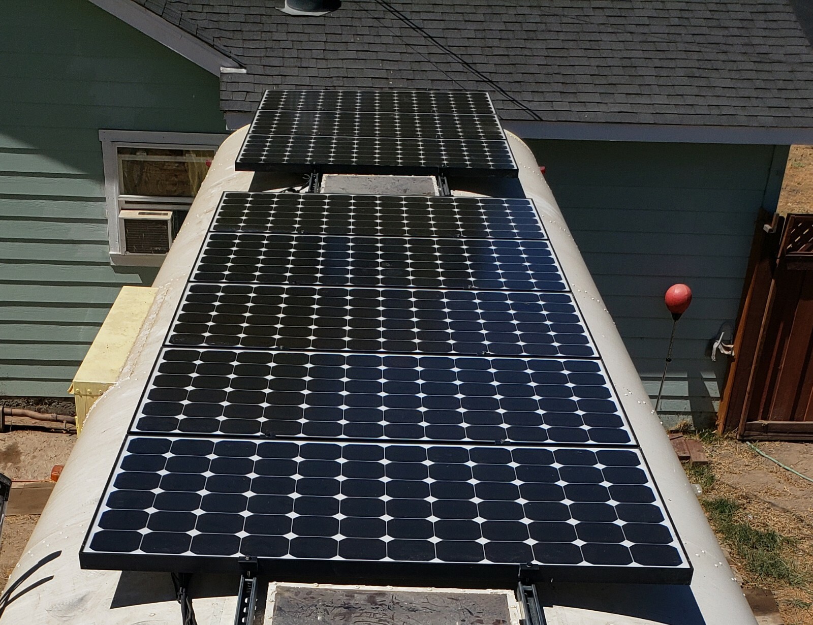 LOT OF 10: 210W-230W Sunpower SPR WHT & BLK USED SOLAR MODULES + DELIVERY SF BAY