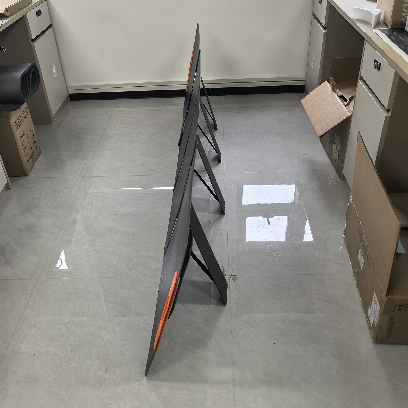 ECOBOSS Folding Photovoltaicsolarpanels for The Production of Electricity