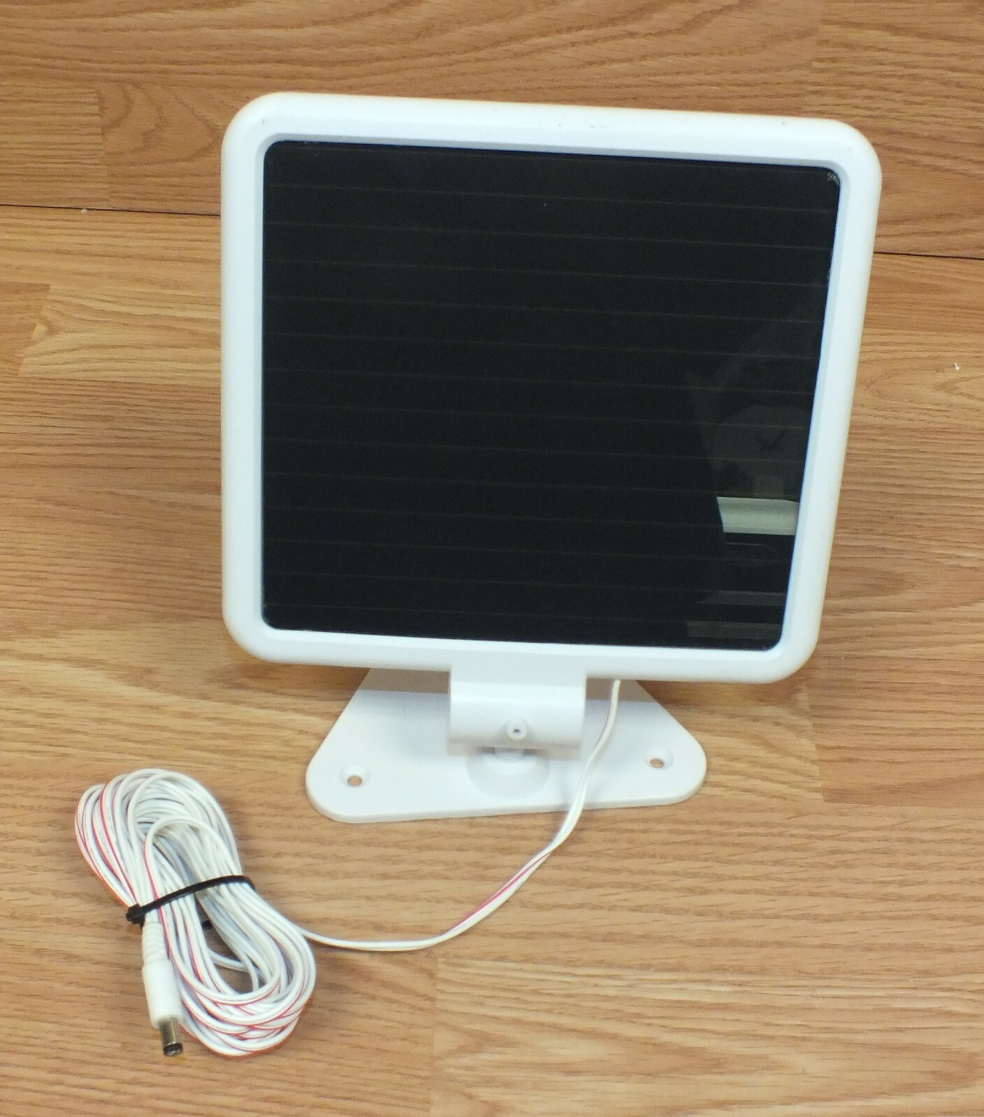 Unbranded Square White Solar Panel Charger For Outdoor Use Only **READ DETAILS**