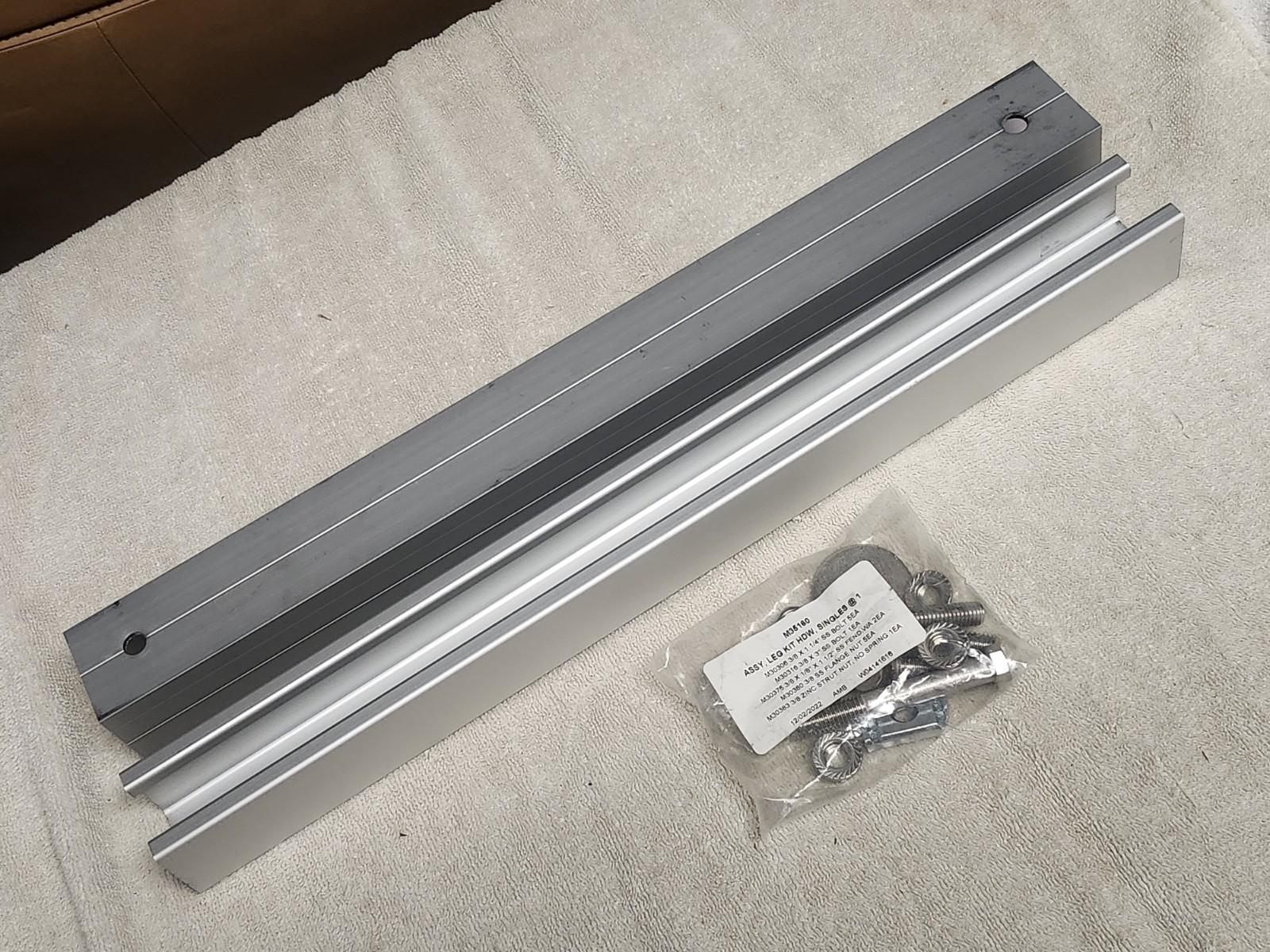 New Unirac 307115M Solar Panel SM Adjustable Tilt Leg 18-30″ with Hardware