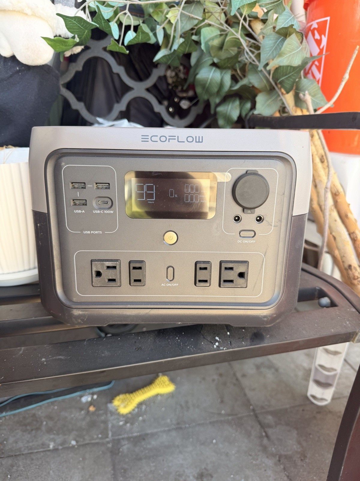 EcoFlow River 2 Max Portable Power Station 512Wh LiFePO4 Battery + AC Charger