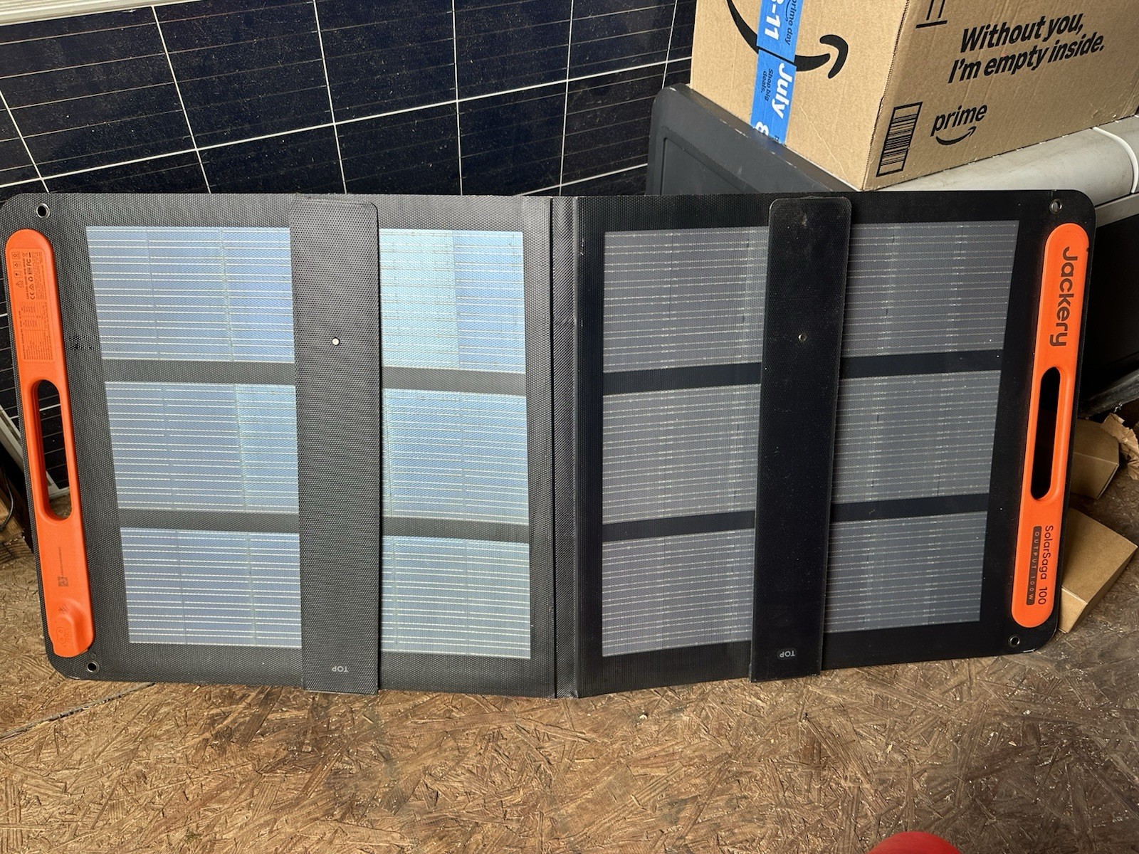 Jackery SolarSaga 100W Solar Panel – 100Model : JS-100F