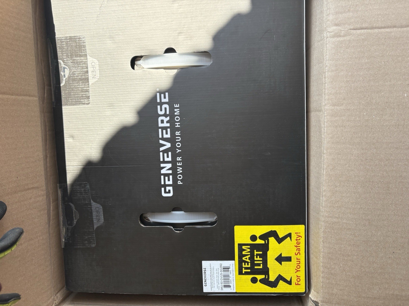 GENEVERSE (60-GVUS-SG2M2) 1210Wh Solar Generator Bundle – NEW! – FACTORY SEALED!