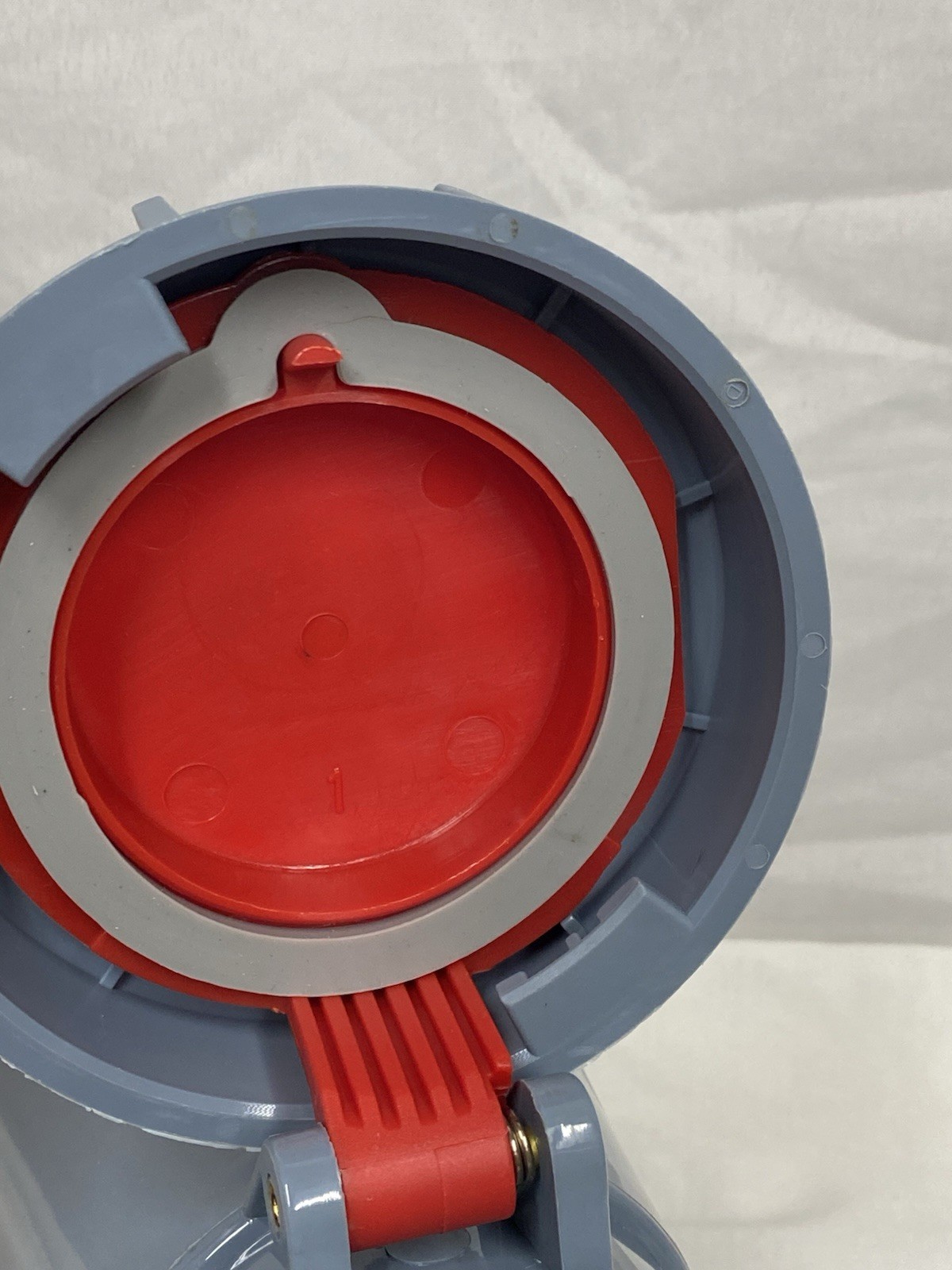 Plugs w/ Flexible Cable Entrey SFN-1342 3P + E Surface Mounted Socket 63A