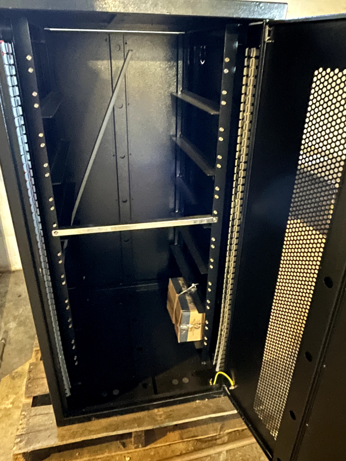 Complete 13kw off-grid solar system – Make us an offer