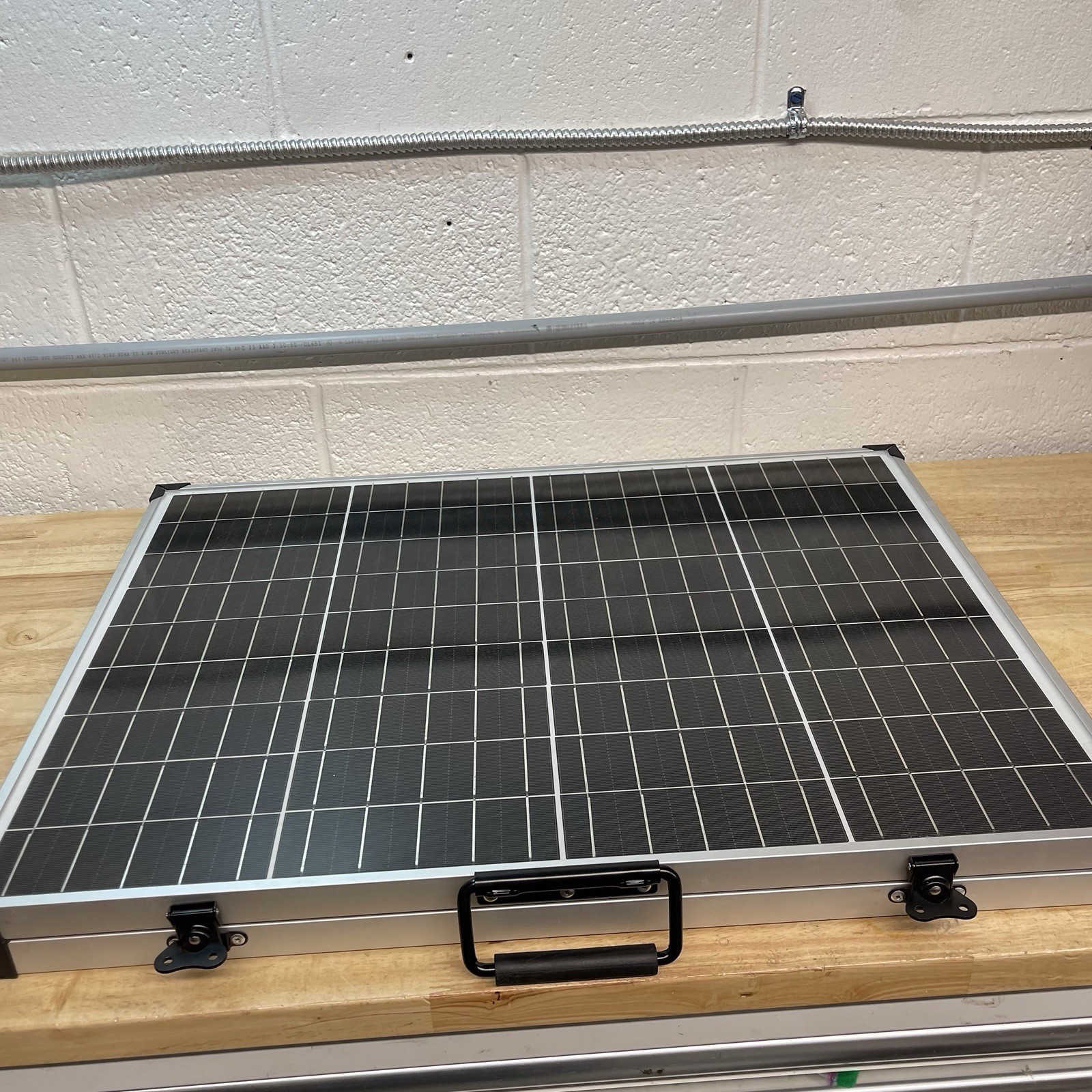 4Patriots 100-Watt Solar Panel Portable, Foldable, Durable Solar