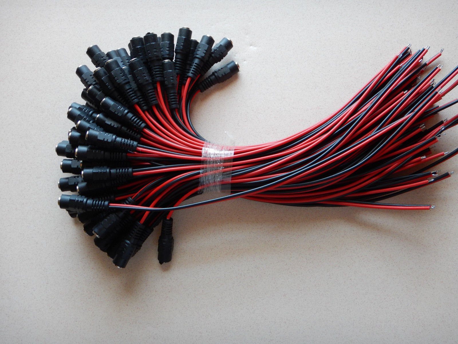 5 or 10 female connector adapters 5.5 mm x 2.1 mm used with li-on battery packs