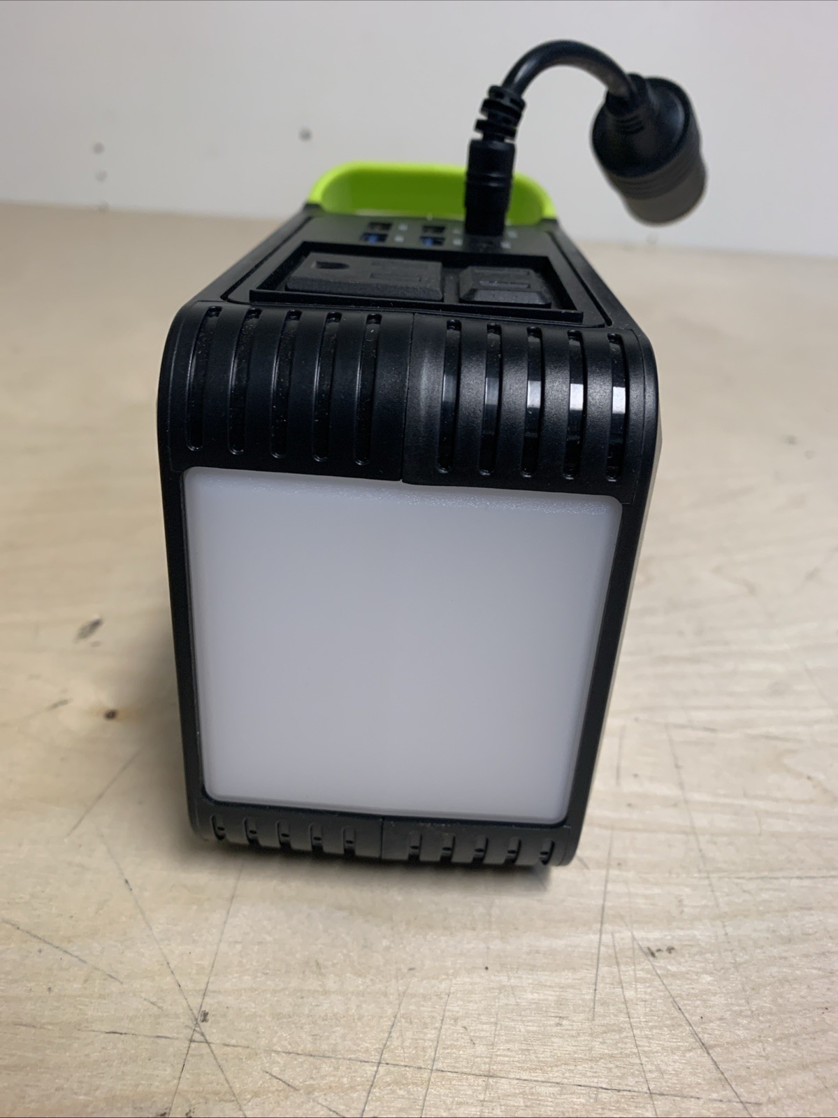 Marbero M82 Portable Power Supply – Includes Car Attachment. USED