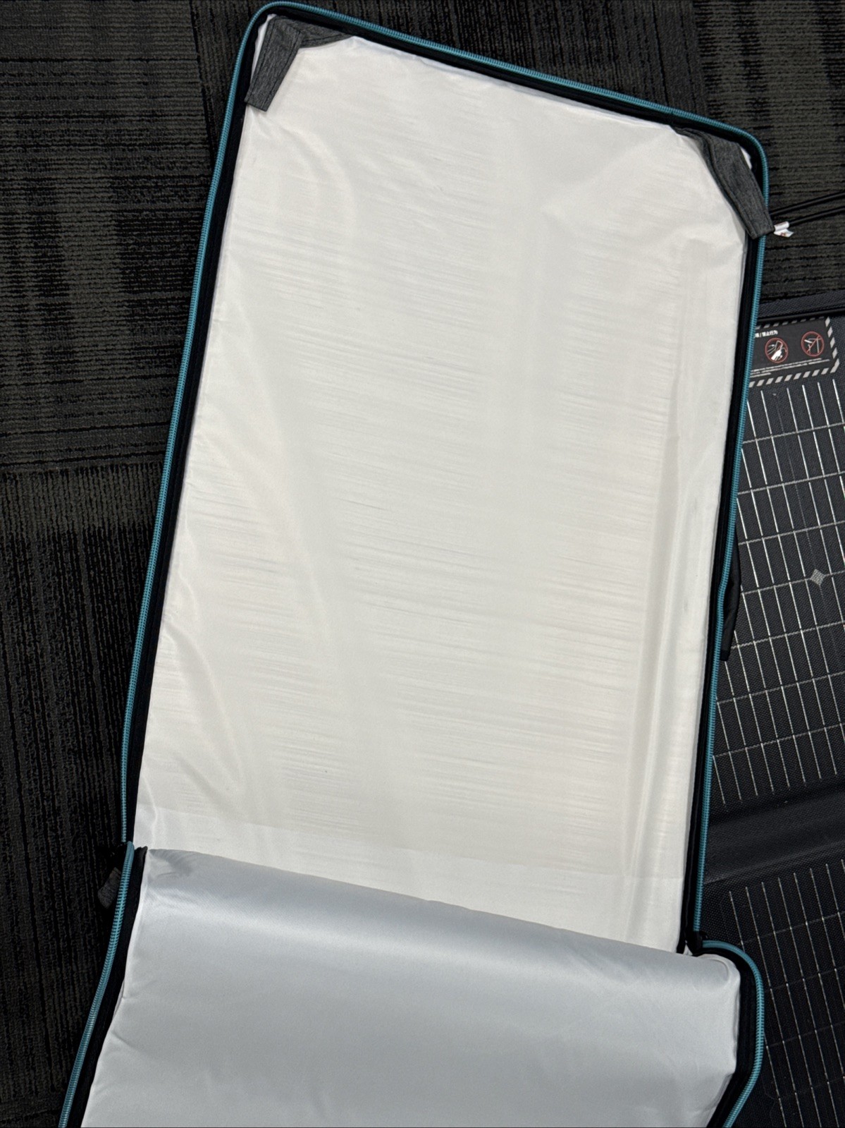 Ecoflow 220W Bifacial Portable Foldable Solar Panel EF Flex 220B
