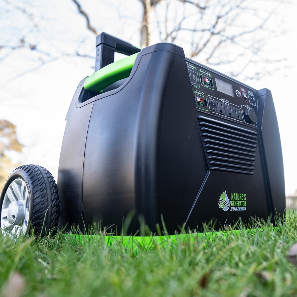 Nature’s Generator Elite 3600/w Solar/wind Note Local Pickup