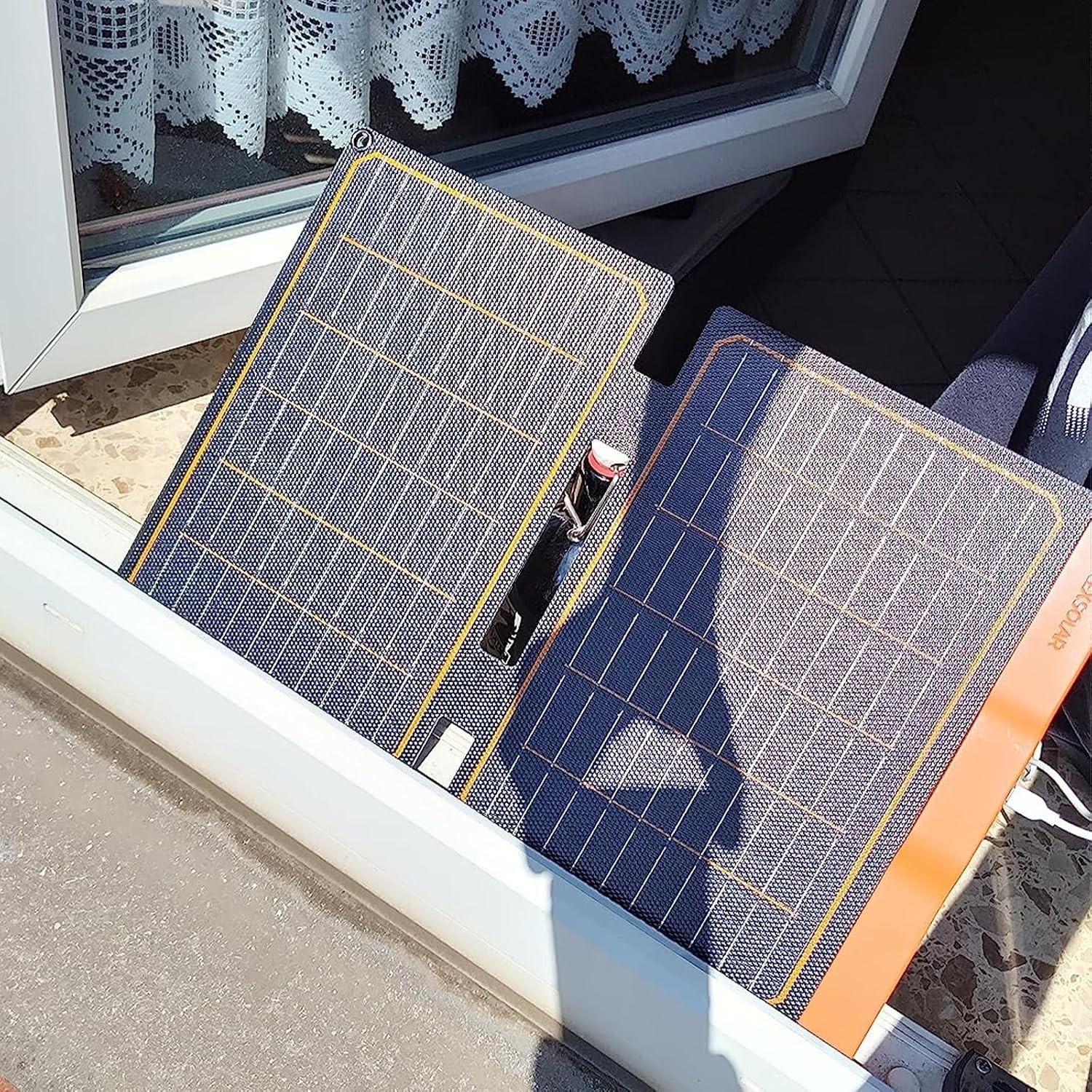 20W High Conversion Solar Panel with Dual USB Outputs for Smart Devices