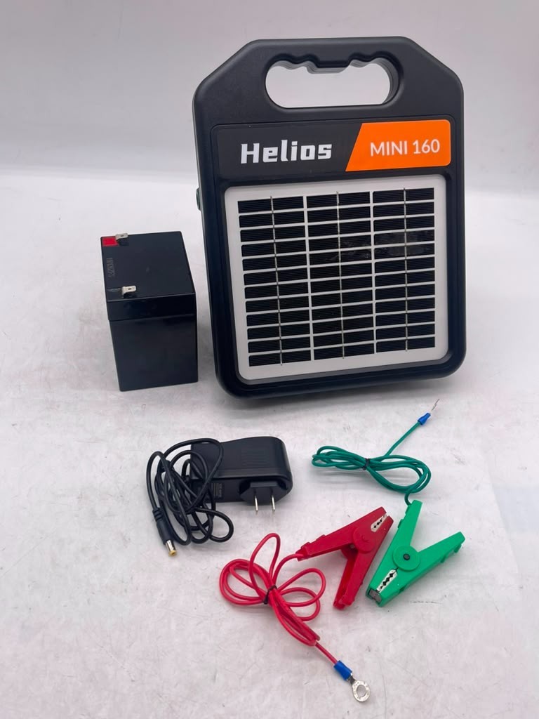 Helios Mini 160 10 Mile Solar Electric Fence Charger Energizer 0.16J Day-USED