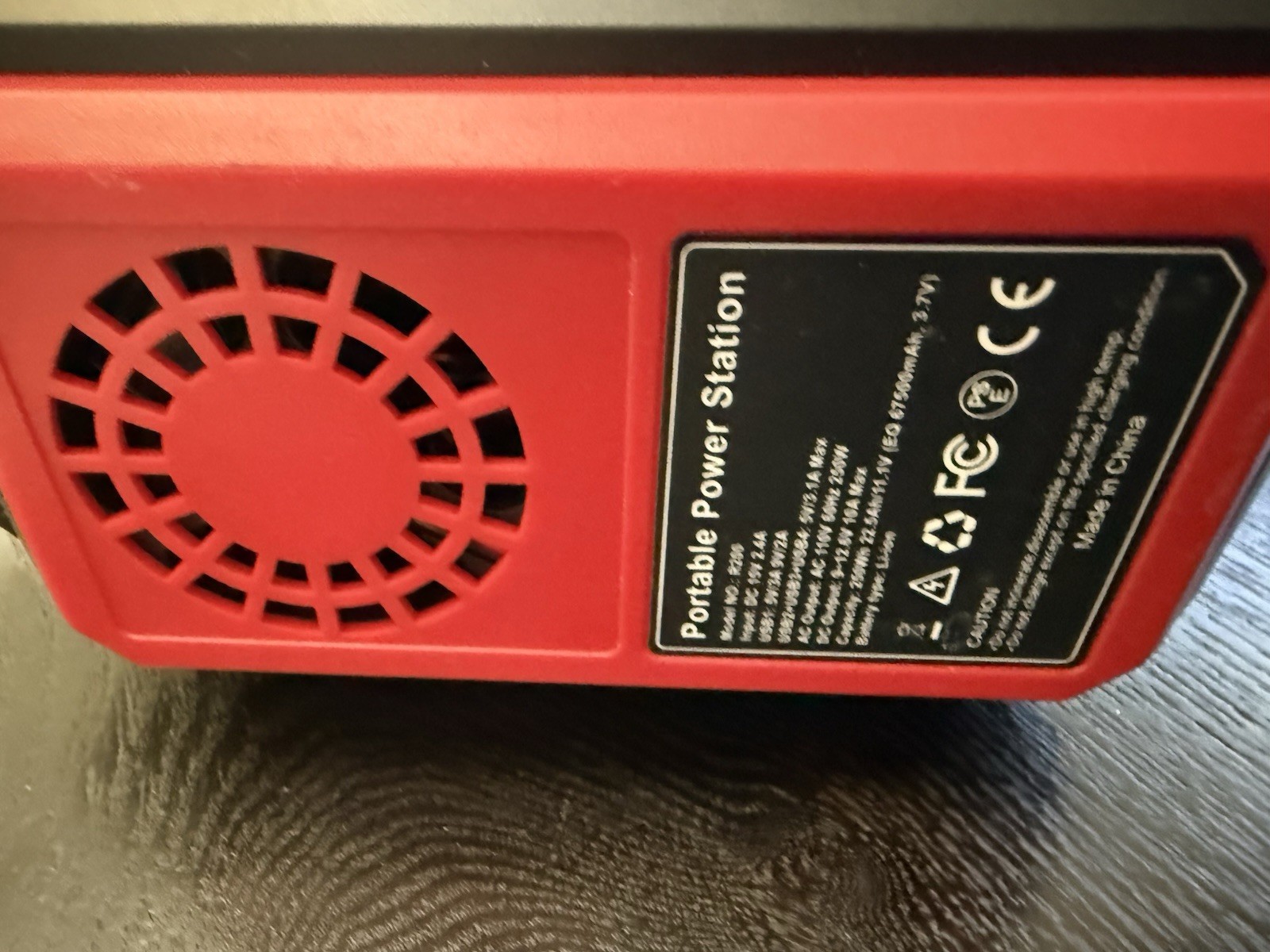 Dengawa 250W Portable Power Station Bank Backup Battery Pack Solar Generator
