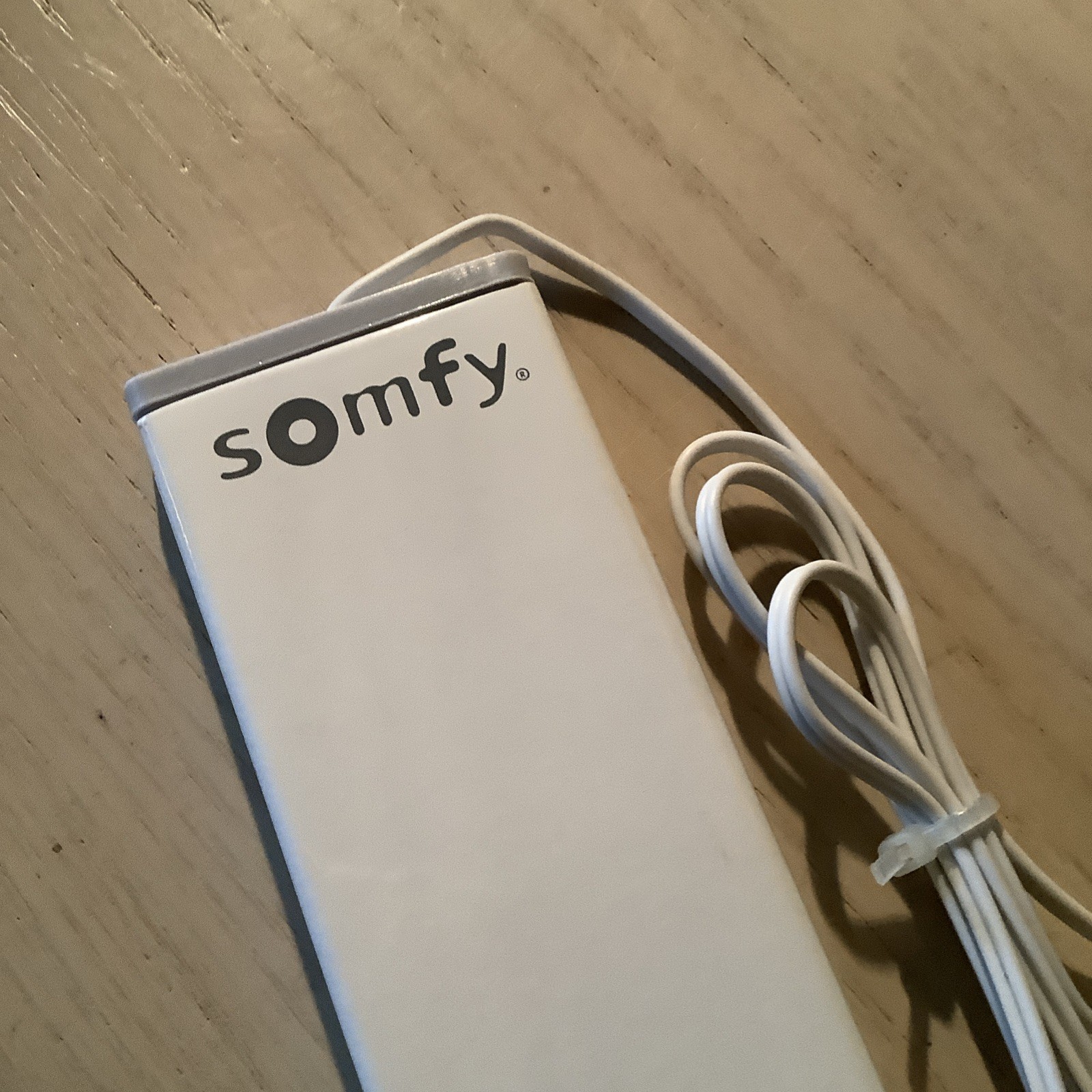 NEW Somfy 74300 Wirefree WF Li-ion Solar Panel 2-PIN model