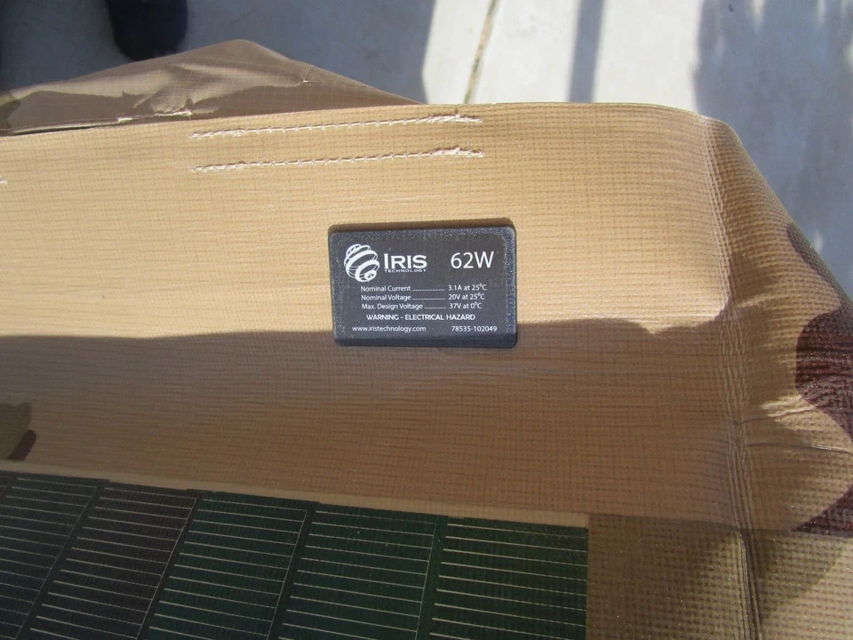 Lot of 2 – Iris Technology P3 Port Folding Solar Panel Charger Military 60W 12V