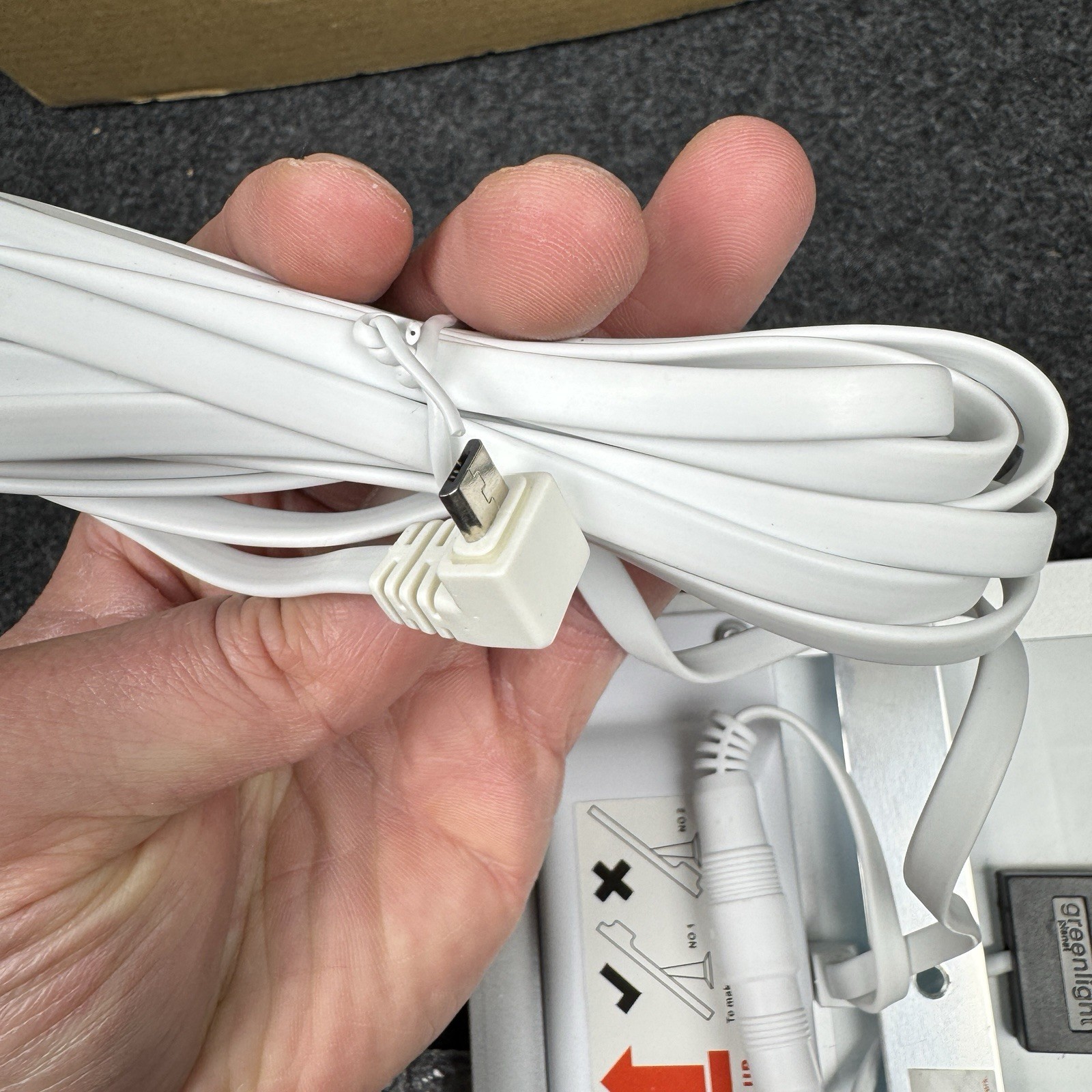 iTODOS IT0070 Solar Panel Charger for Arlo Essential Security Silver White