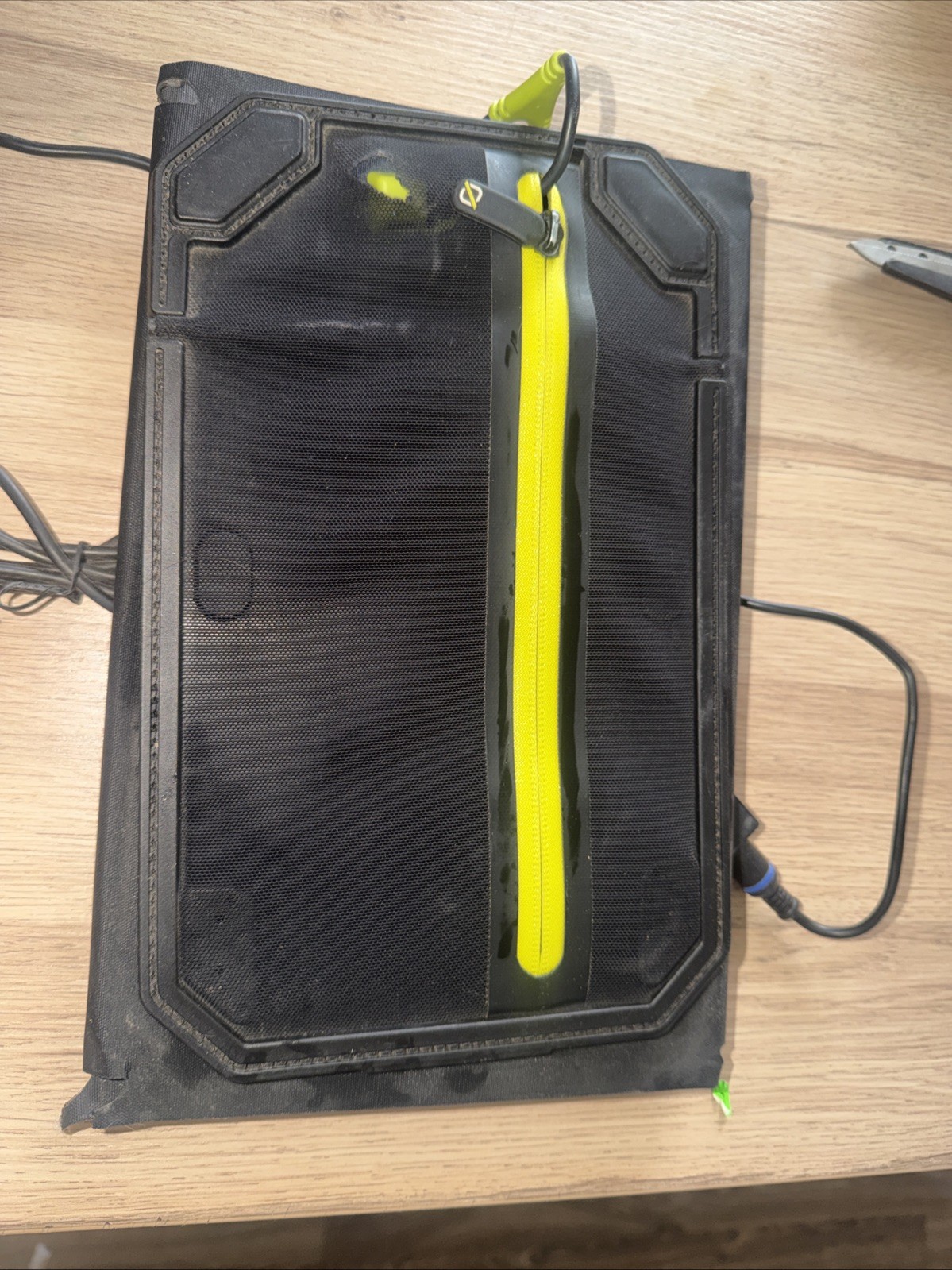 Goal Zero Nomad 28 Plus Solar Panel Portable Folding Charger Used Untested