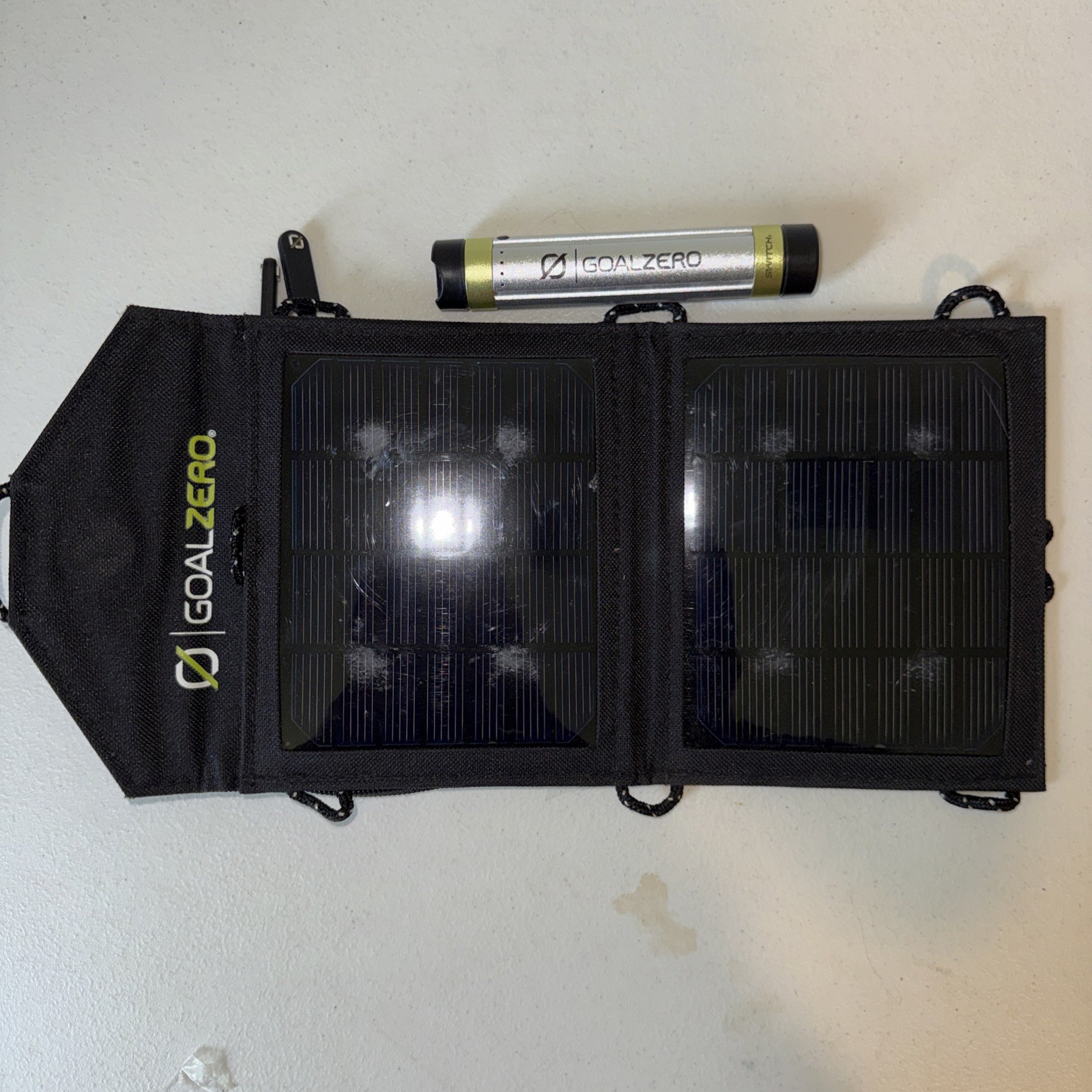 Goal Zero Nomad 3.5 Solar Panel AND SWITCH CHARGER TESTED WORKING
