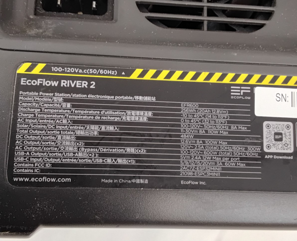 EcoFlow River 2 Portable Power Station For Camping w Cords Powers On READ #J4882