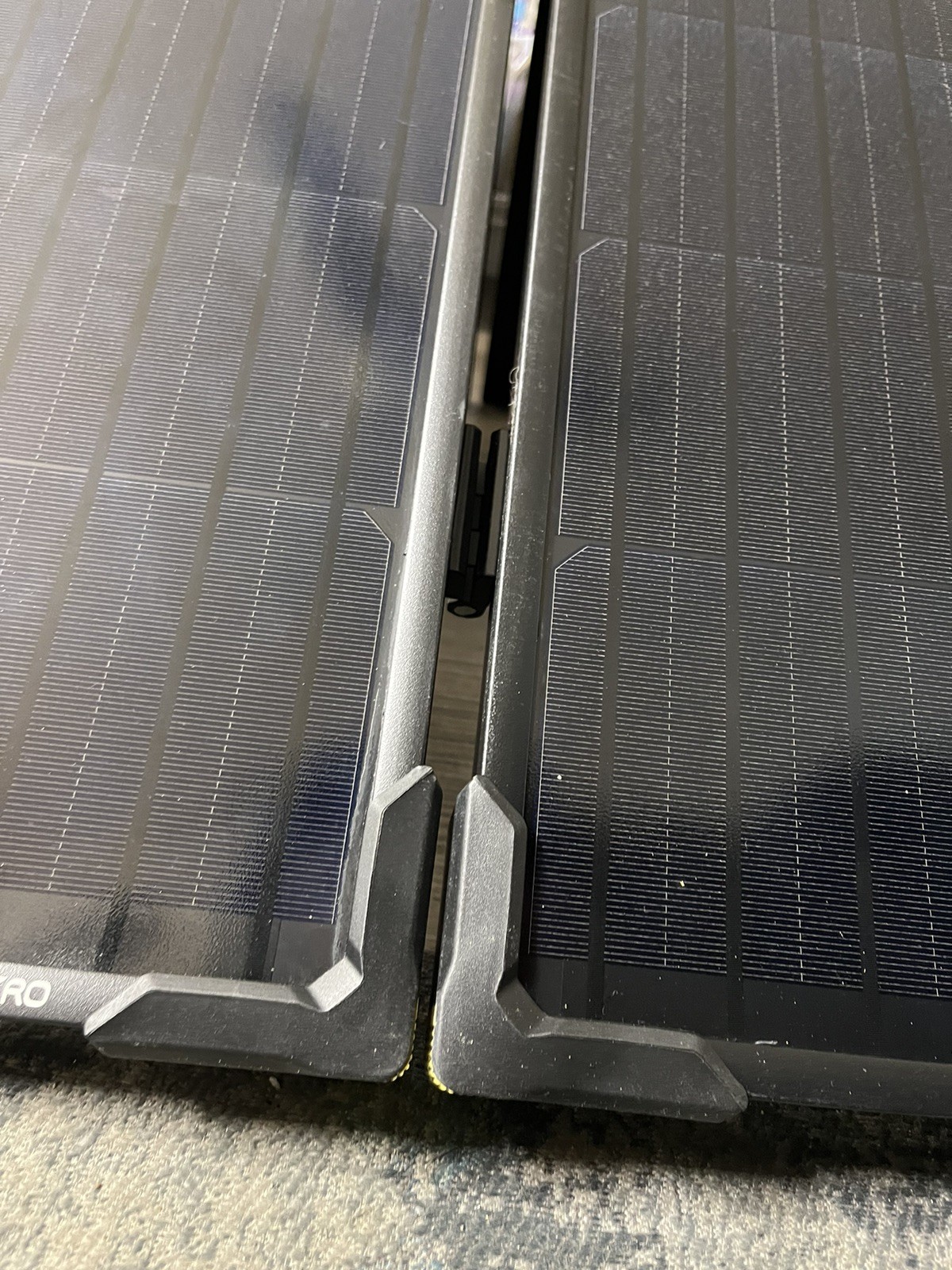 Goal Zero Boulder 200 Briefcase 200 Watt Solar Panel w/ Kickstands