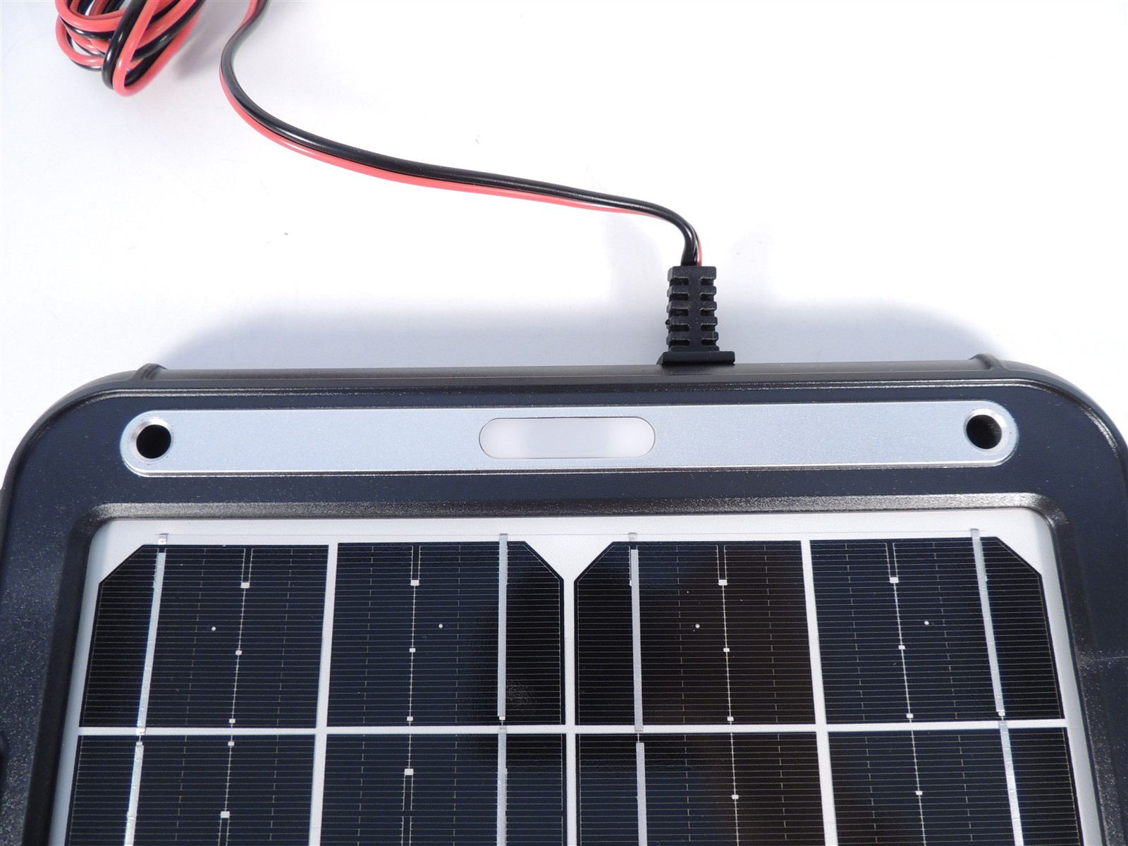 Powoxi 15W 12V Solar Battery Charger & Maintainer PW-15W-MPPT New Opened Box